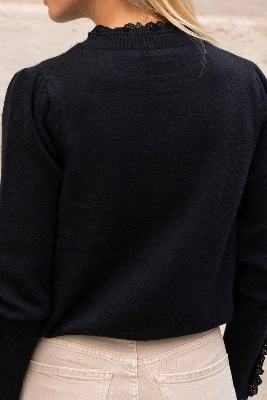 Maglia Donna Nera Modello Camille | Collo e Polsi in Pizzo | Misto Lana Morbido