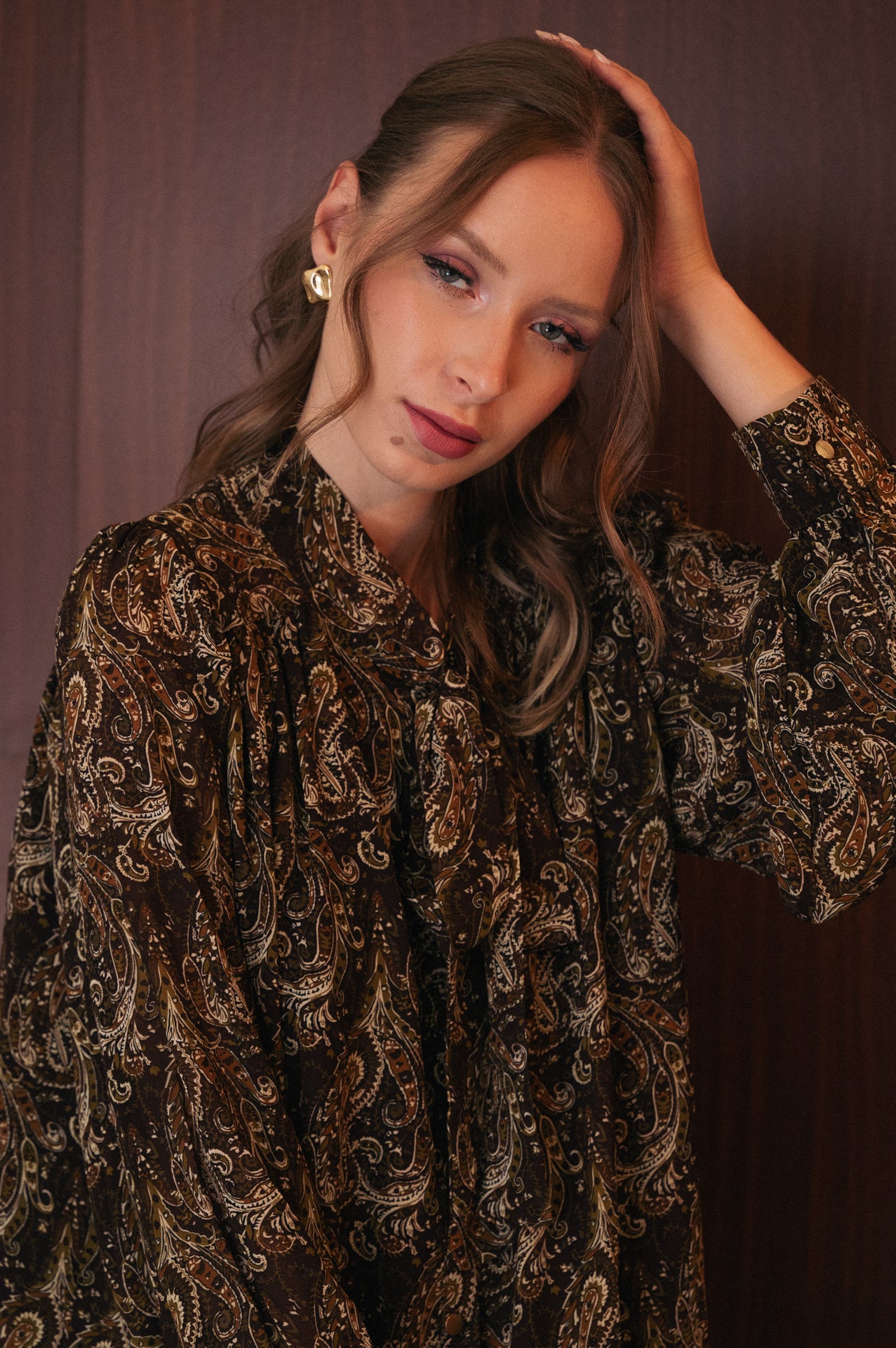 Camicia Lunga Fantasia Paisley | Blusa Boho-Chic Marrone e Beige