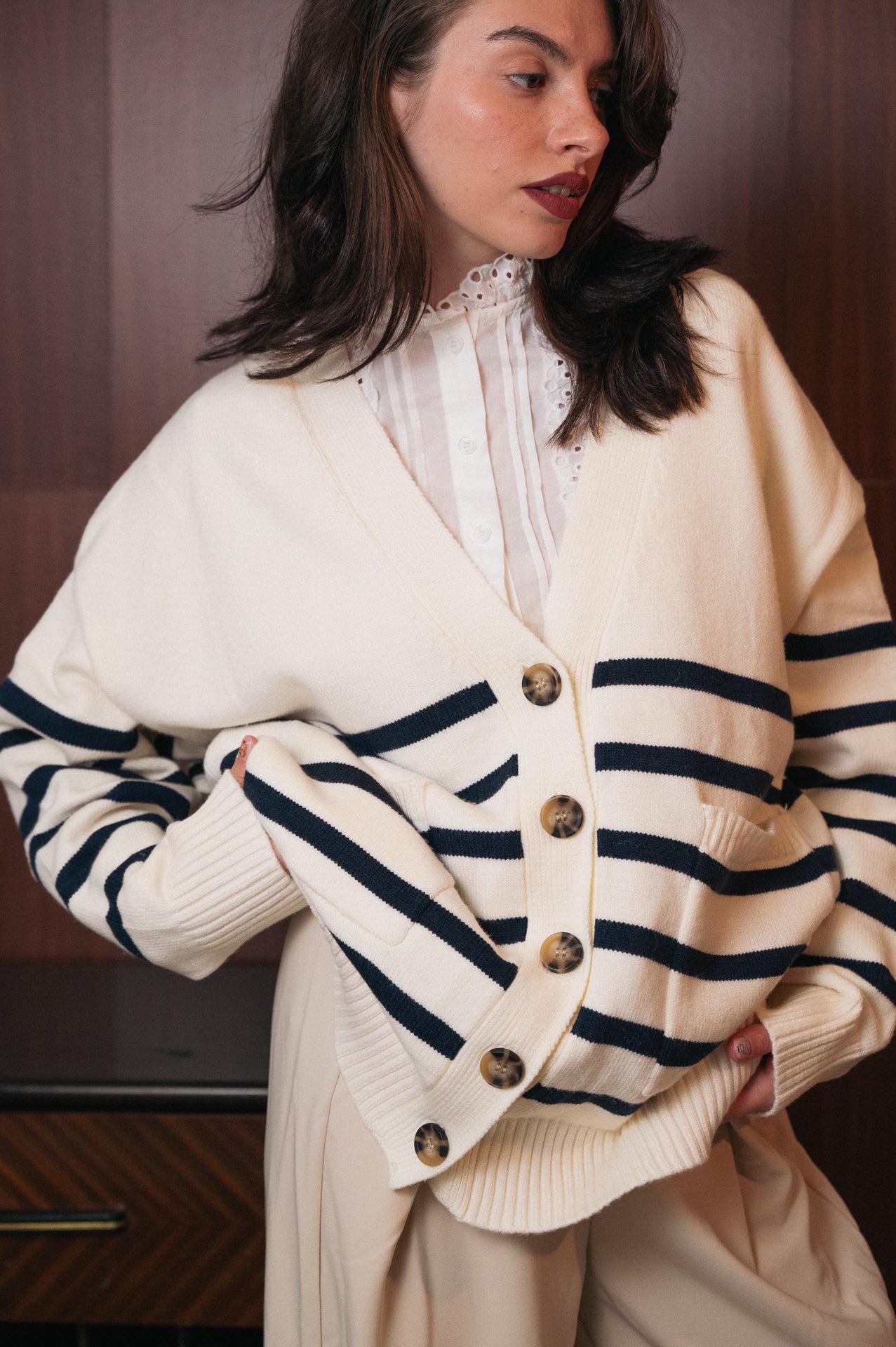 Cardigan beige motivo a righe