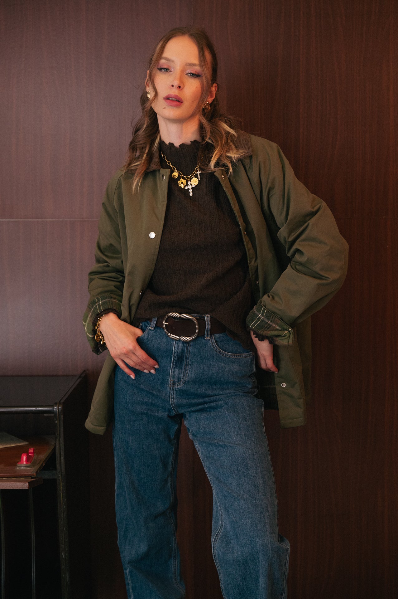 Giacca Marisa oliva impermeabile con colletto in velluto