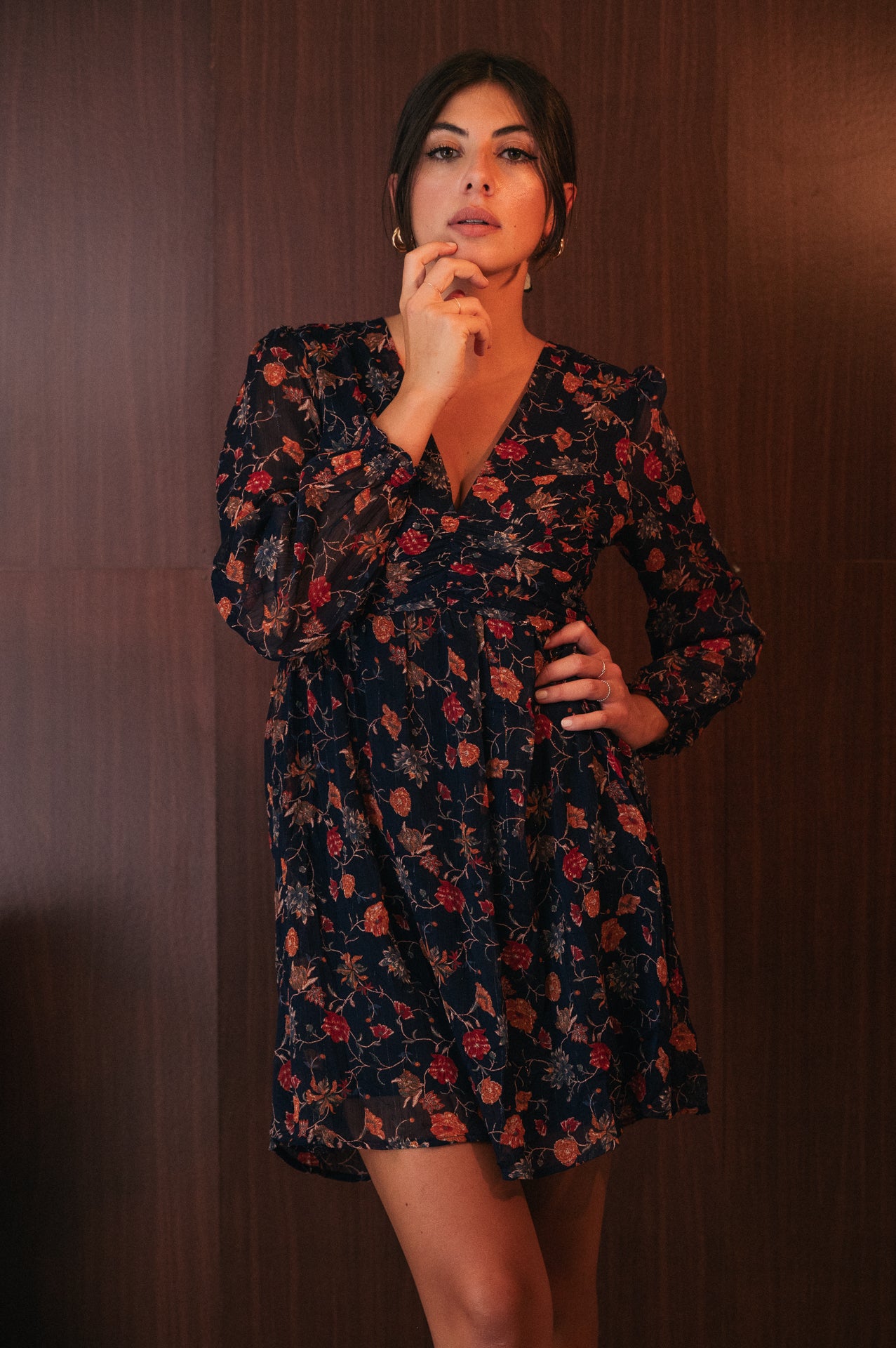 Abito corto Floreale con Scollo a V