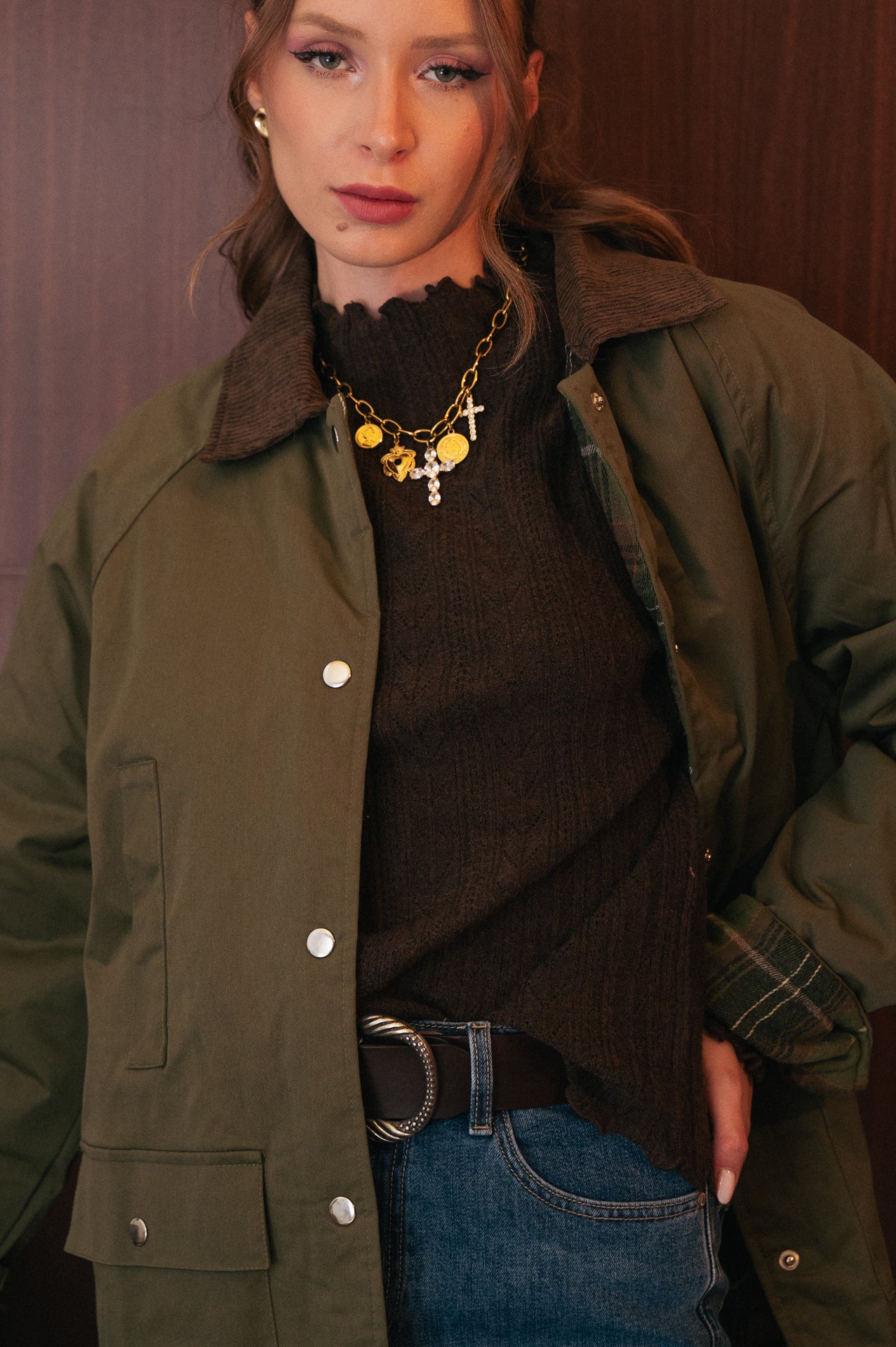 Giacca Marisa oliva impermeabile con colletto in velluto