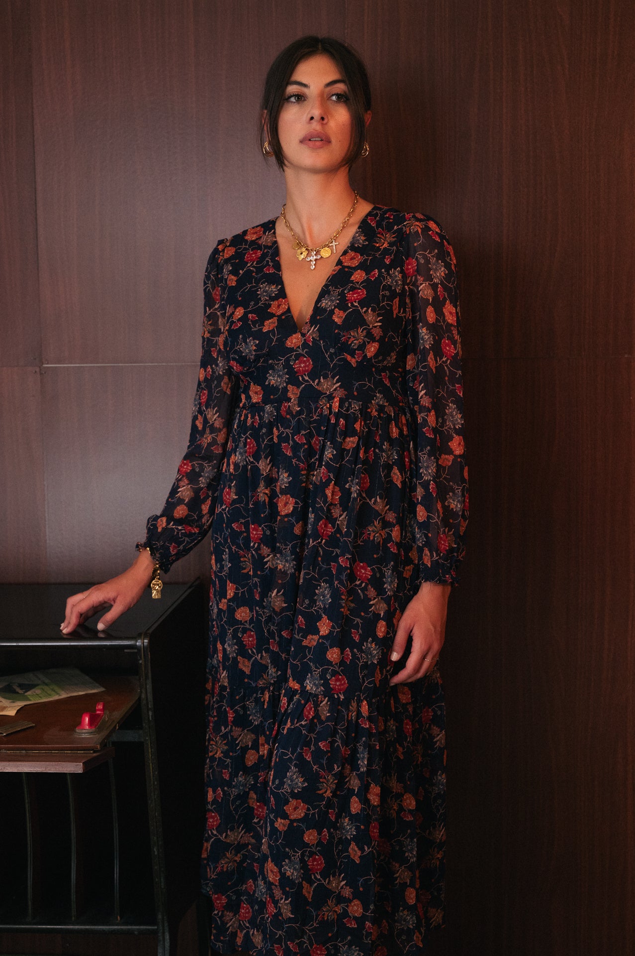 Abito Lungo Floreale con Scollo a V