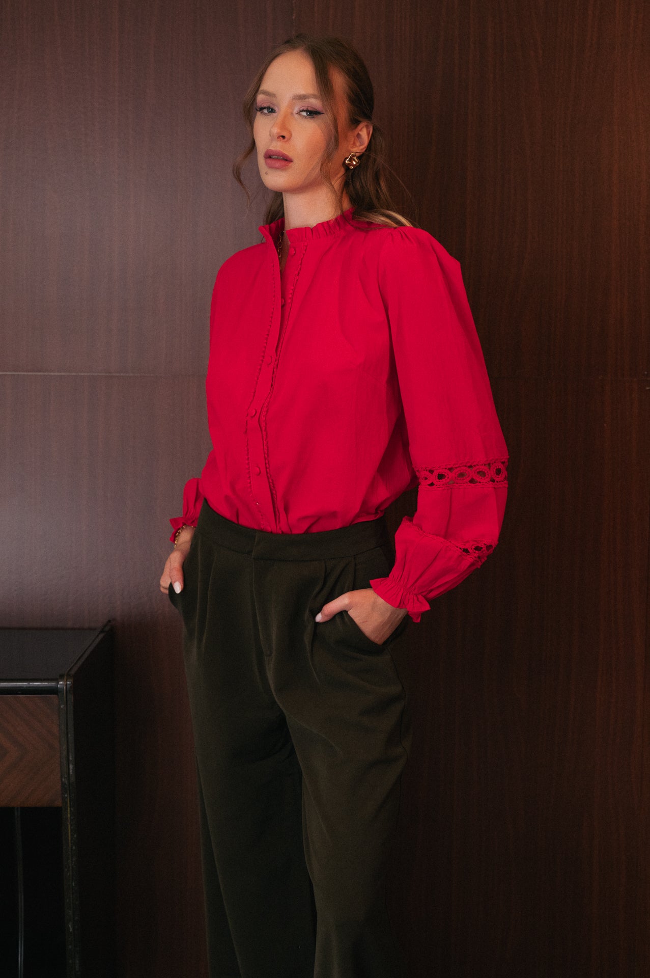 Pantaloni a Gamba Larga Verde Oliva | Pantaloni Eleganti a Pieghe