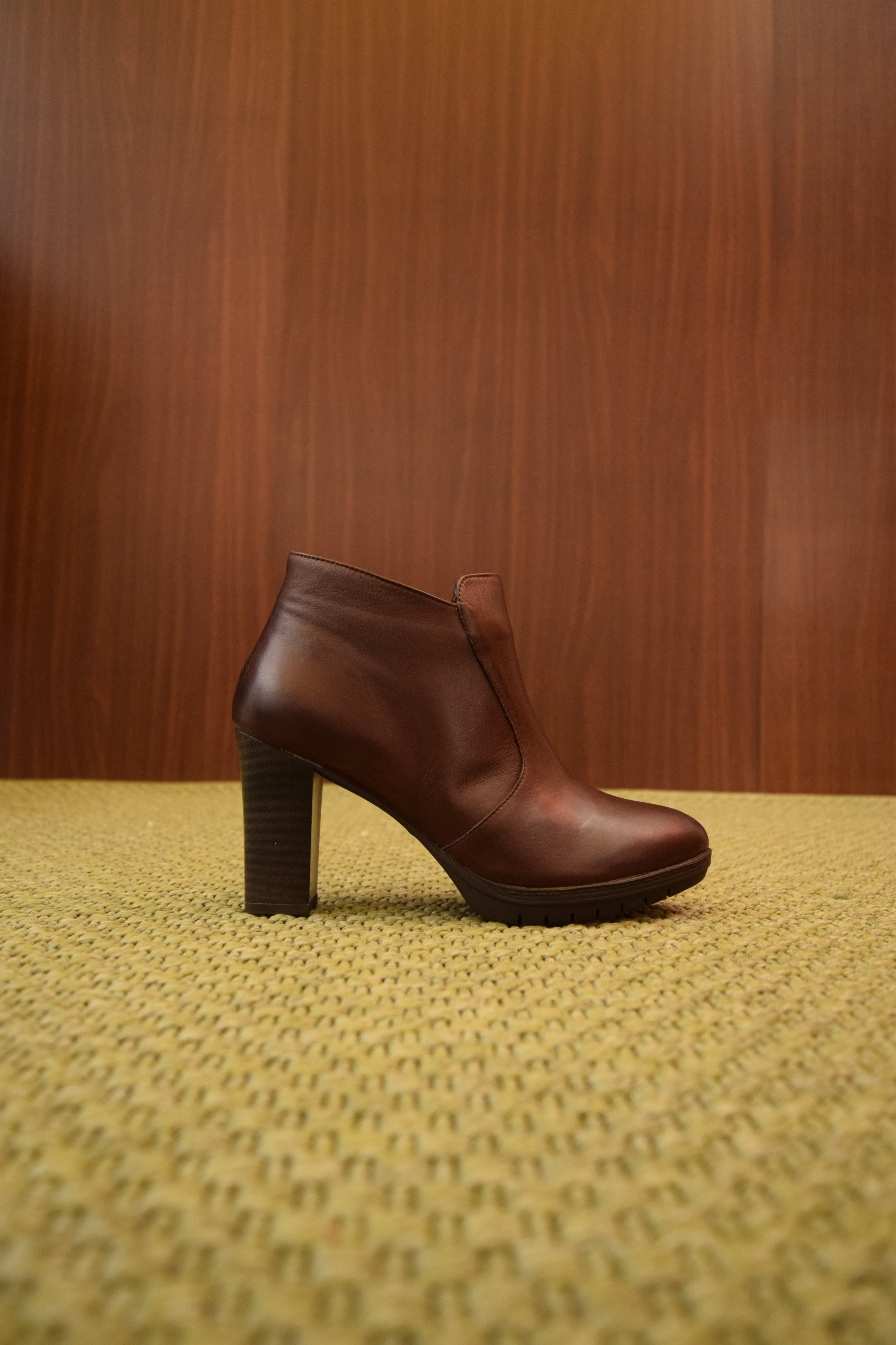 Tronchetti testa di moro Donna in Vera Pelle | Stivaletti Tacco Alto Largo Eleganti