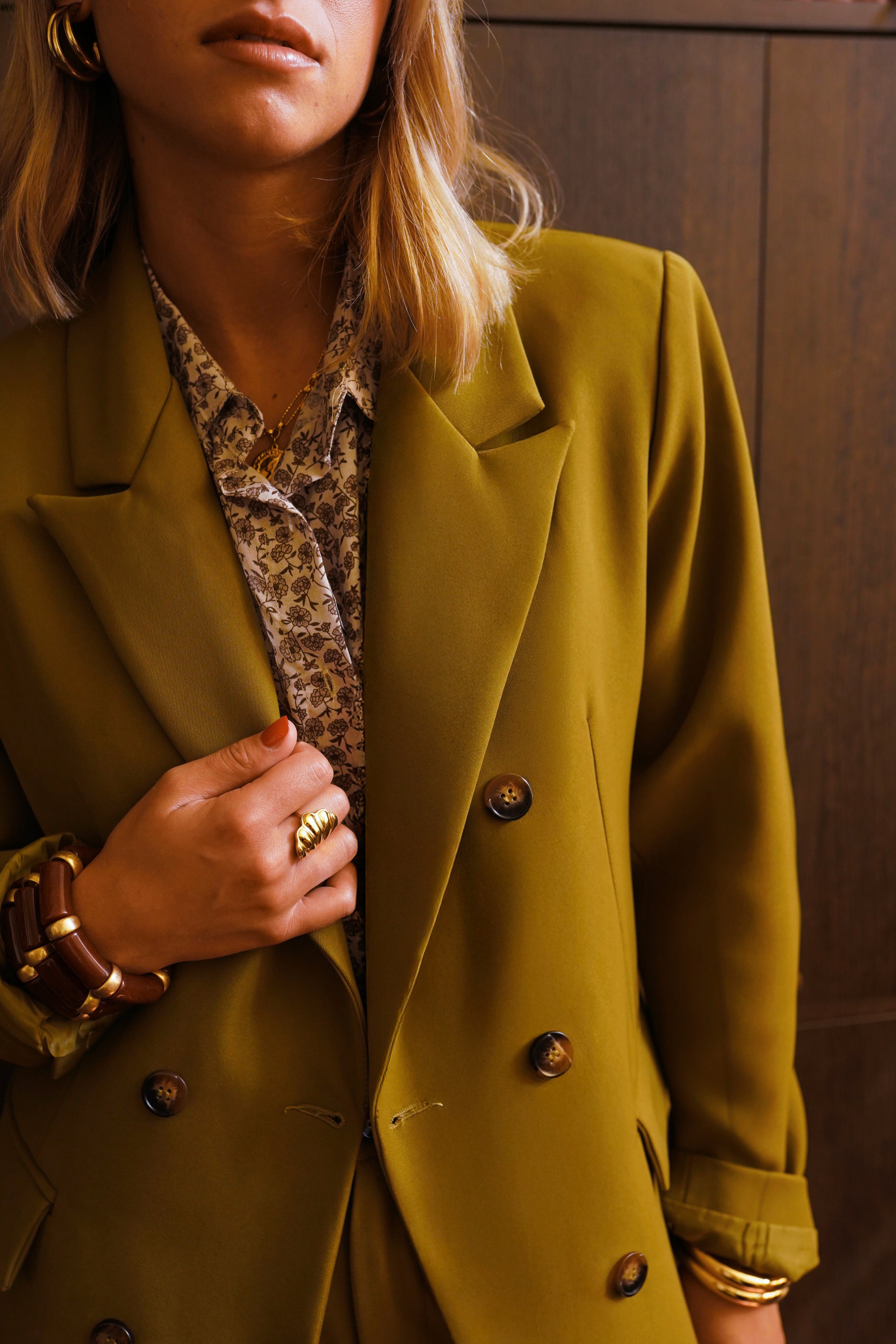 Camicia Misto Cotone: Micro-Floreale Beige, Eleganza Quotidiana