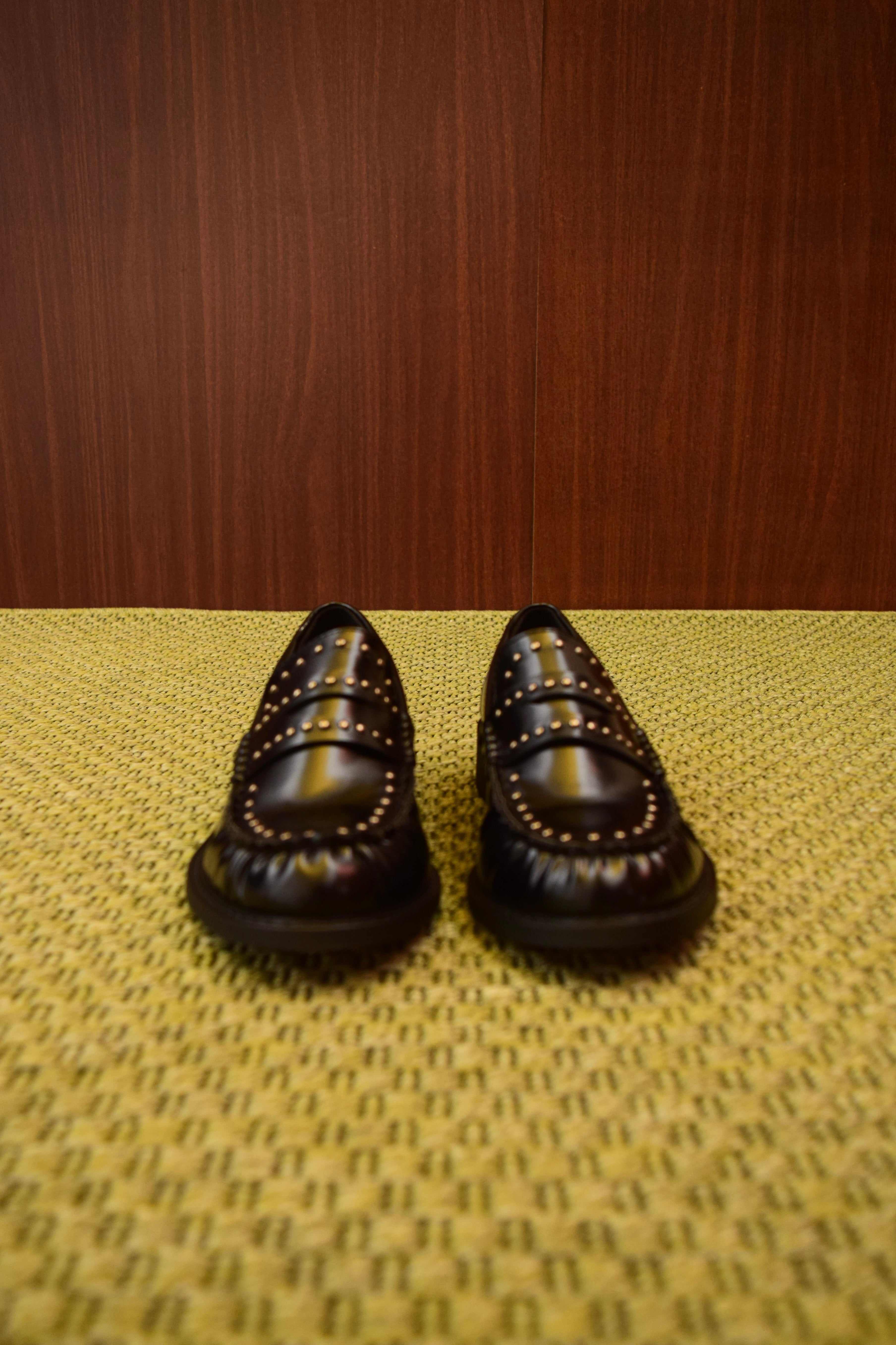 Mocassini da Donna Neri in Pelle Vegan con Borchie Metalliche