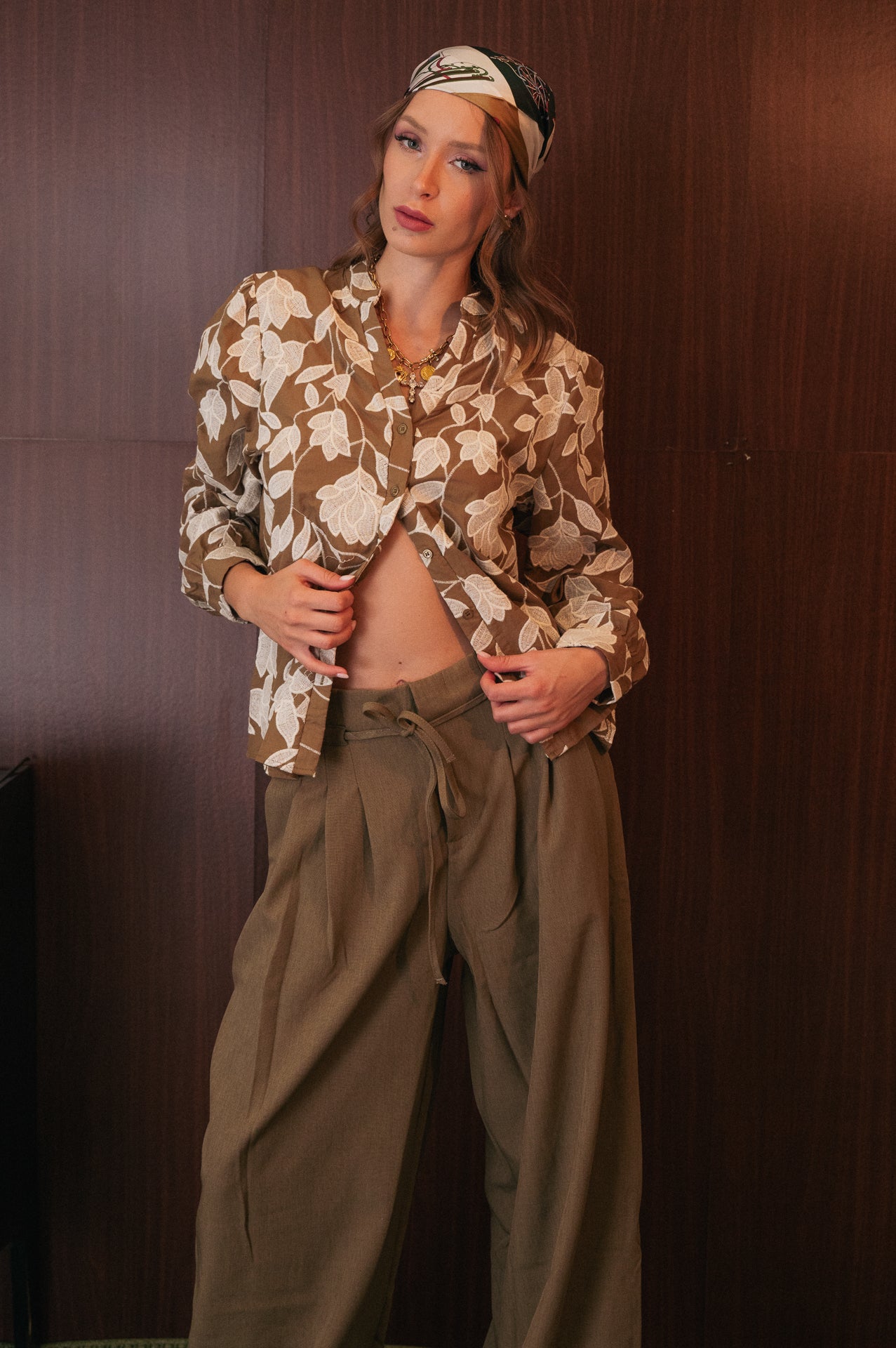 Pantalone palazzo color oliva