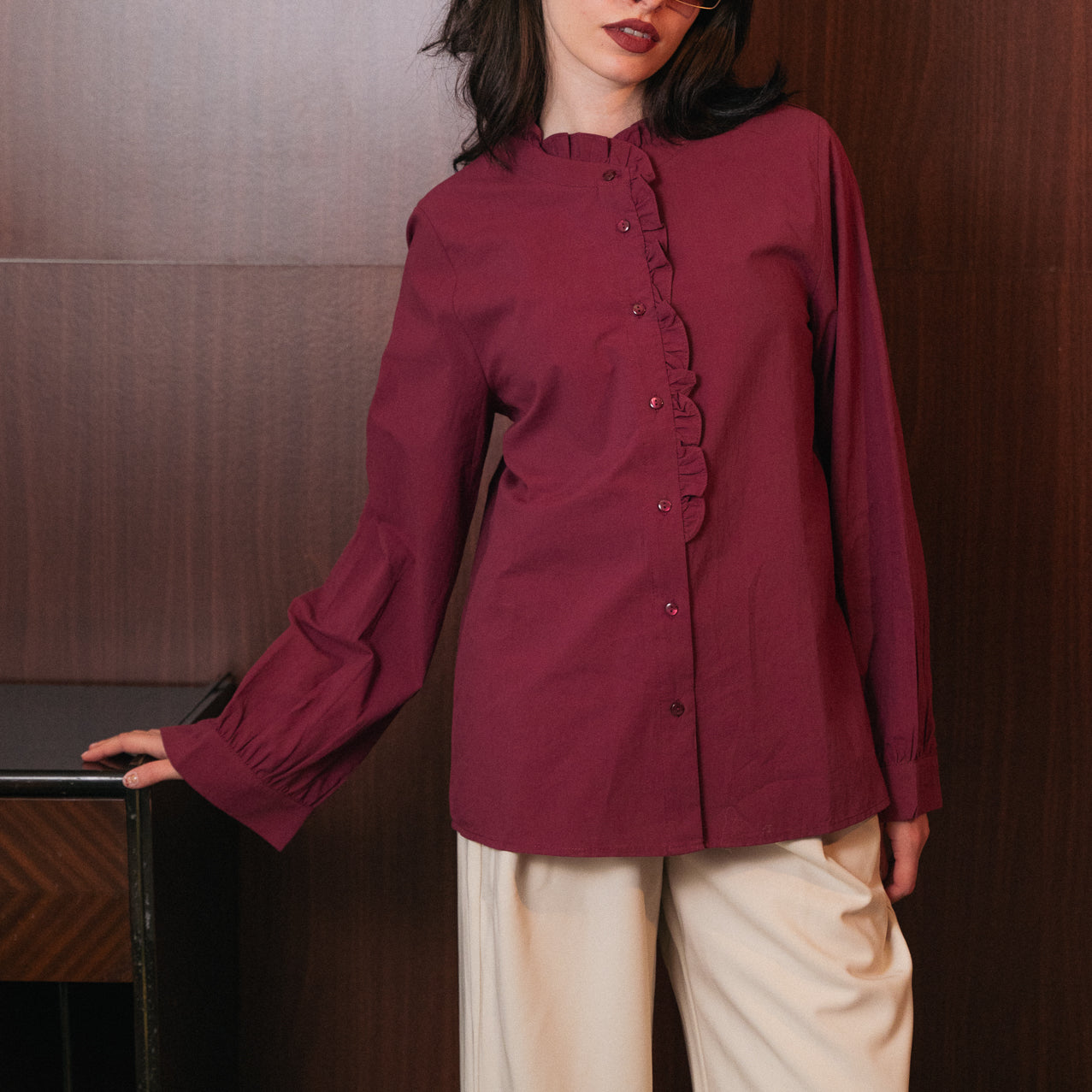 Camicia Borgogna con ricami