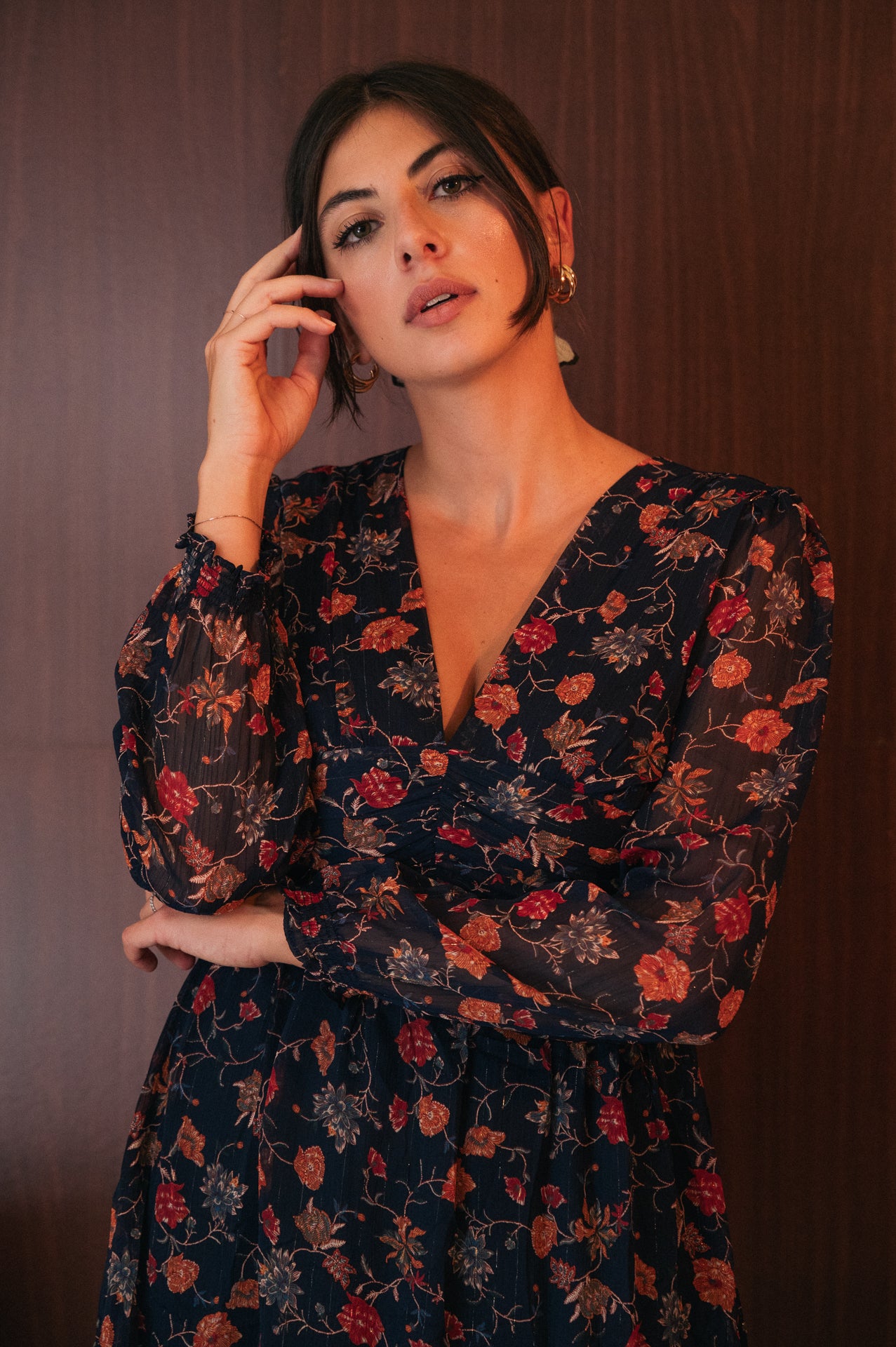 Abito corto Floreale con Scollo a V