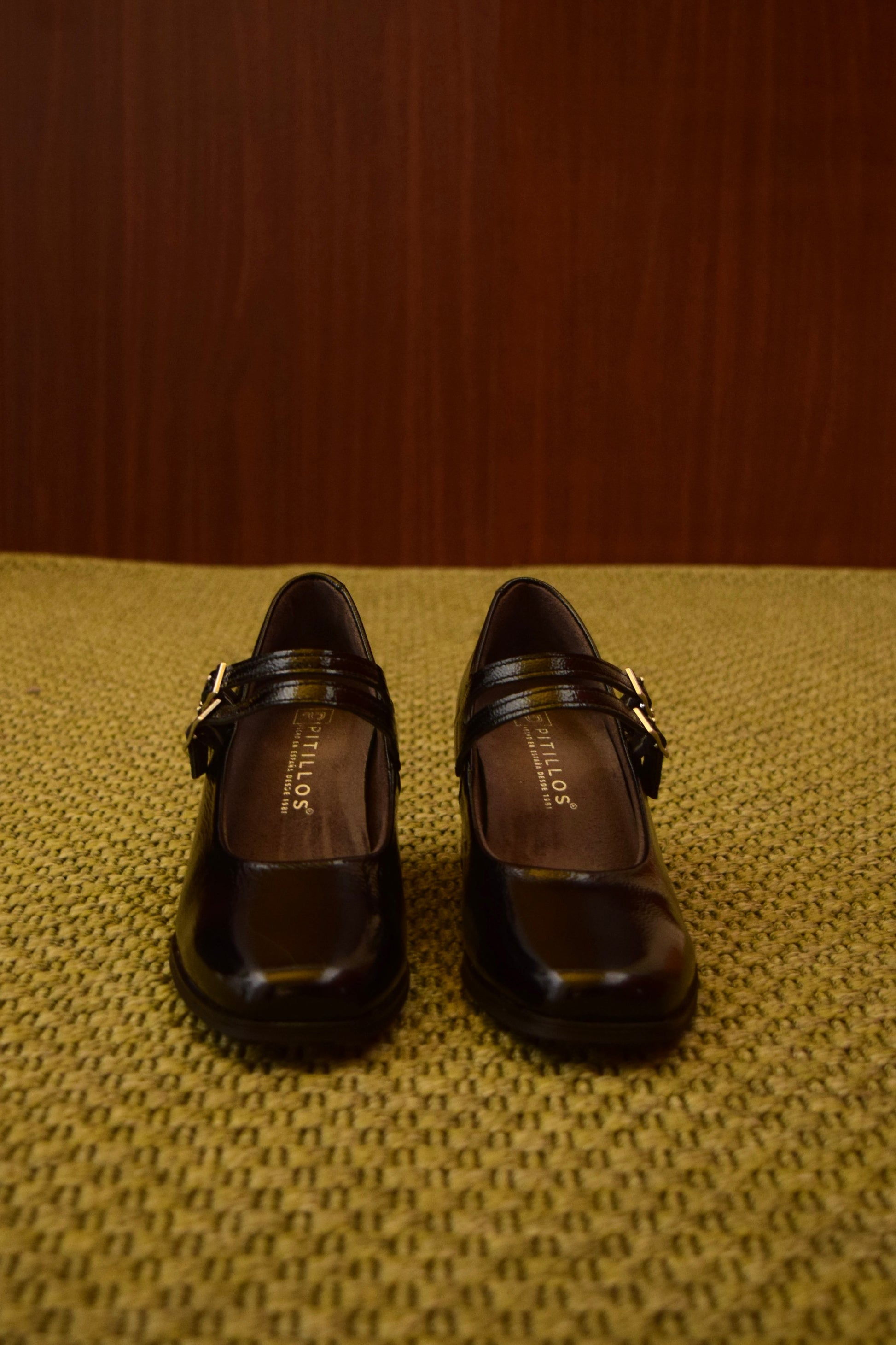 Scarpe Mary Jane Nere lucido con tacco con doppio laccio