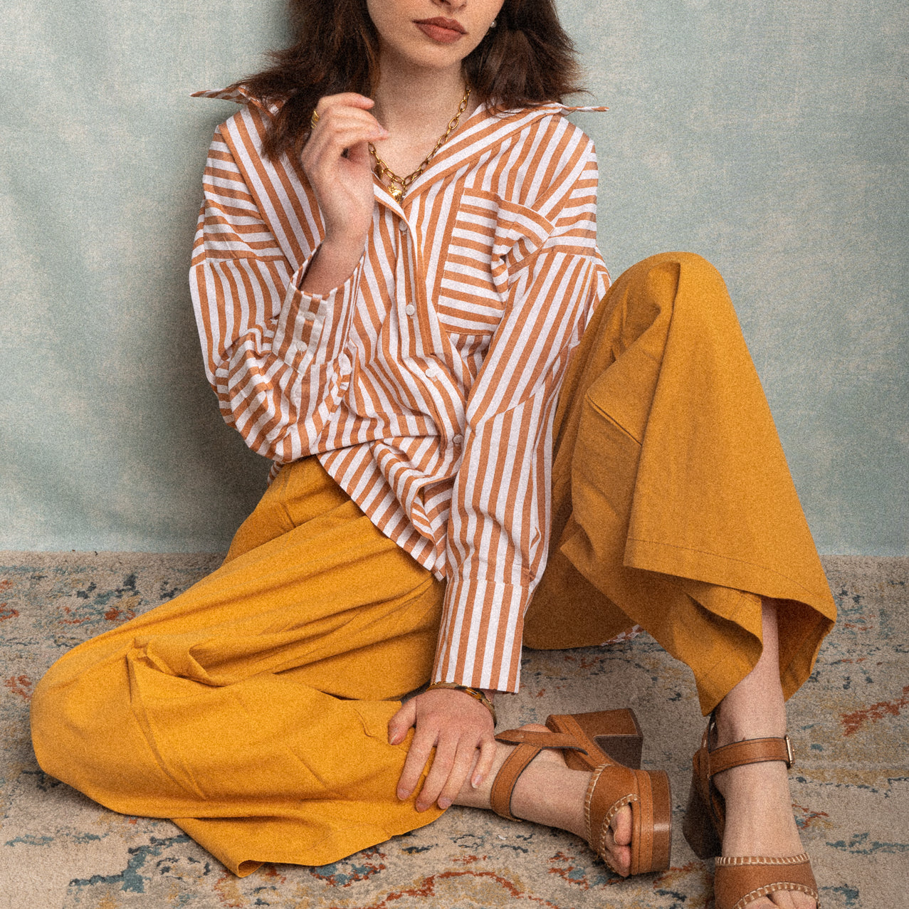 Pantalone largo color Mustard