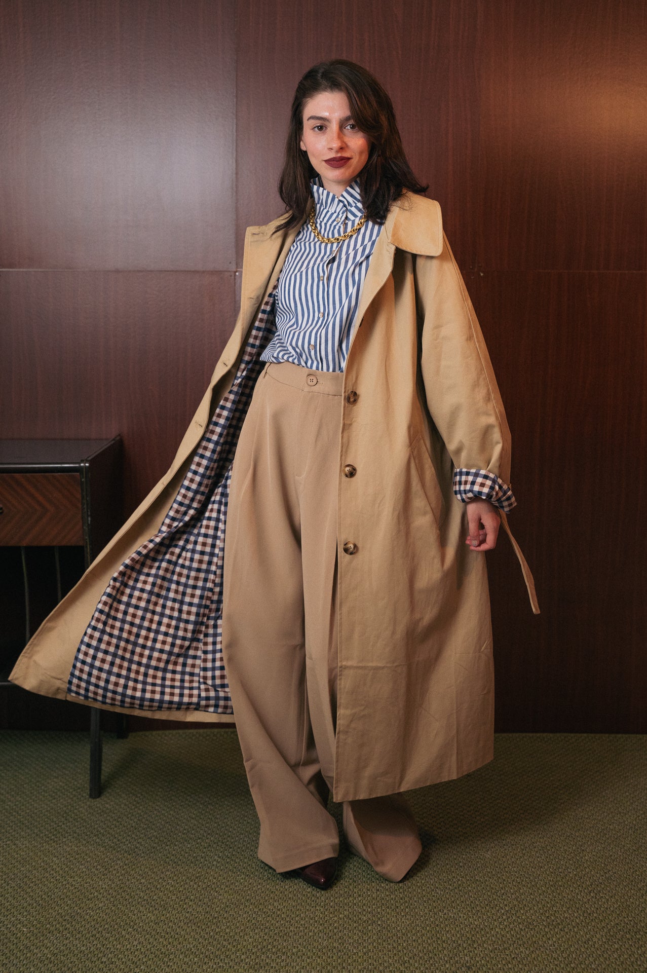 Trench coat beige con velina a quadretti
