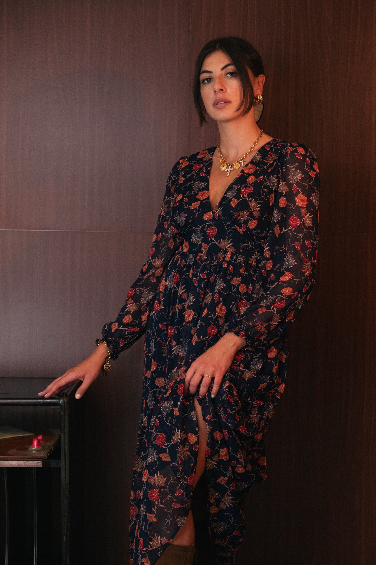 Abito Lungo Floreale con Scollo a V