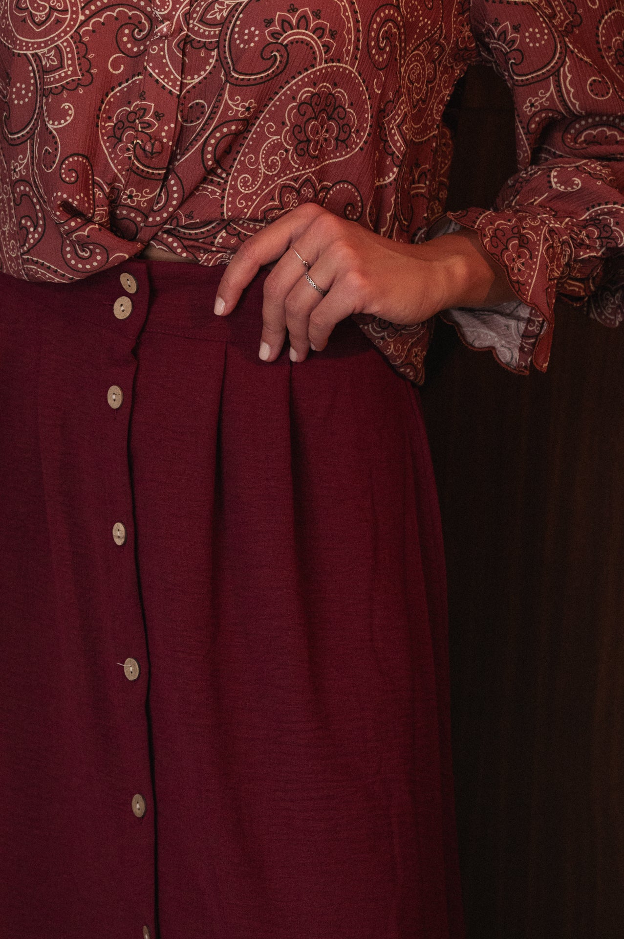 Gonna Midi Bordeaux con Bottoni verticali