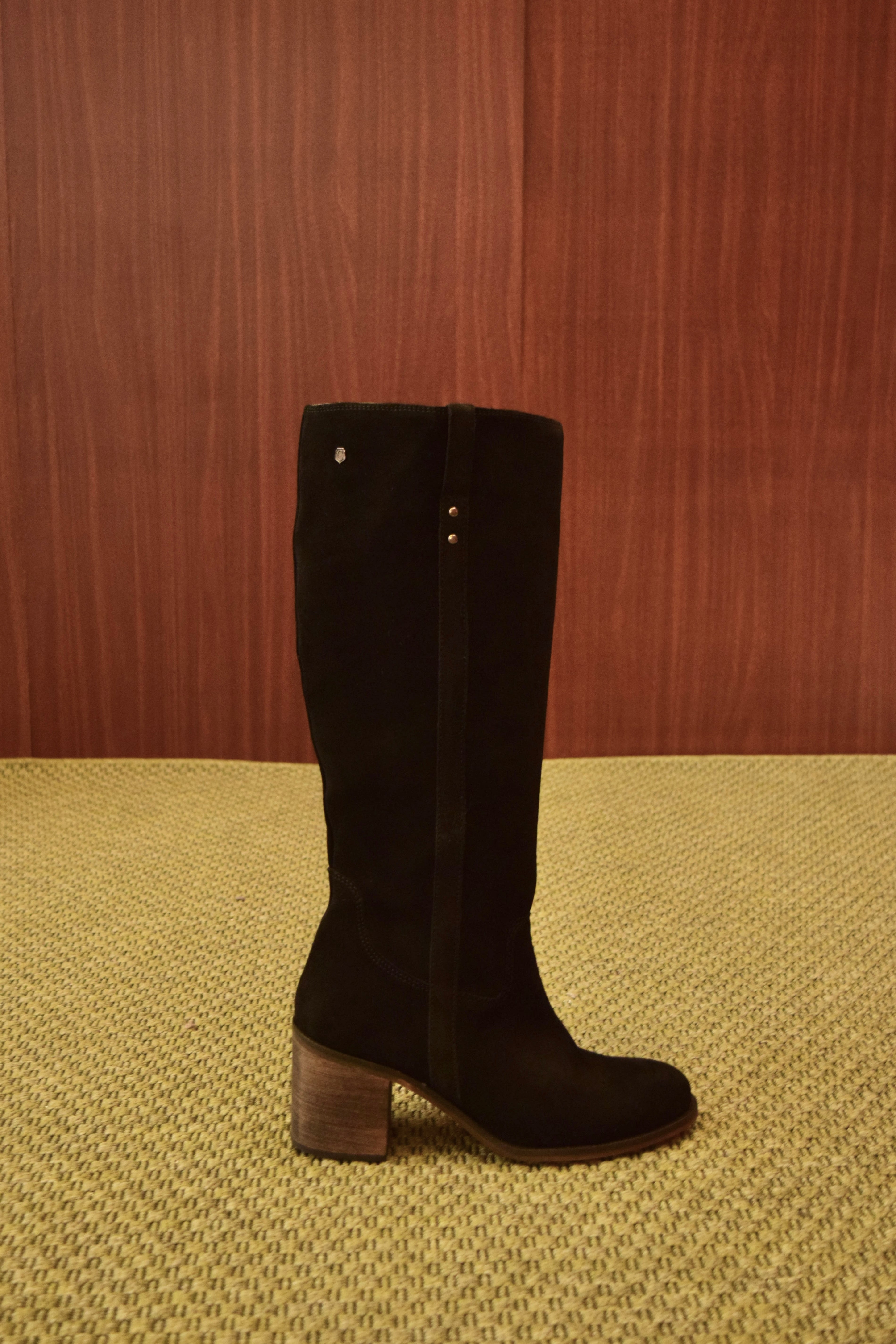 Stivali Alti Donna in Camoscio Nero | Gambale al Ginocchio | Tacco Grosso Effetto Legno