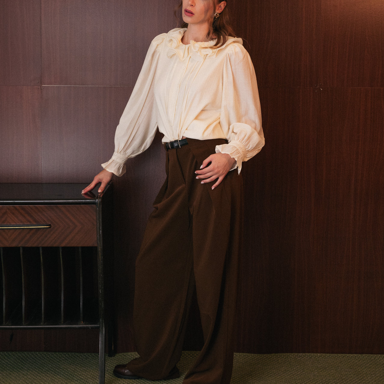 Pantaloni Ampi a Vita Alta color marrone