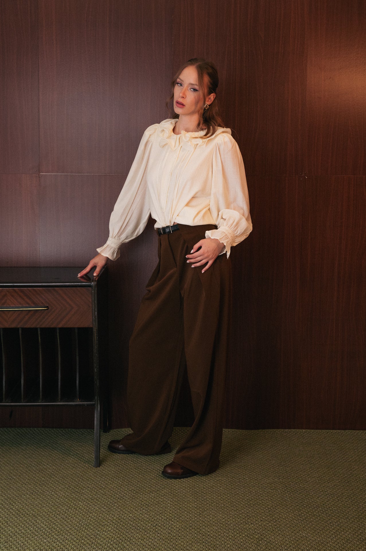 Pantaloni Ampi a Vita Alta color marrone