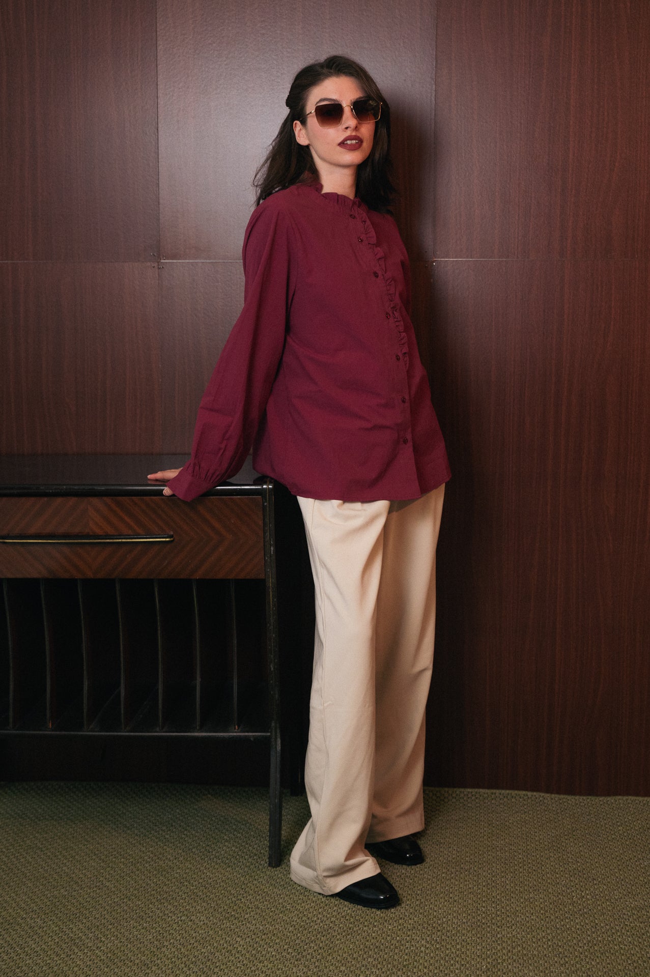 Camicia Borgogna con ricami