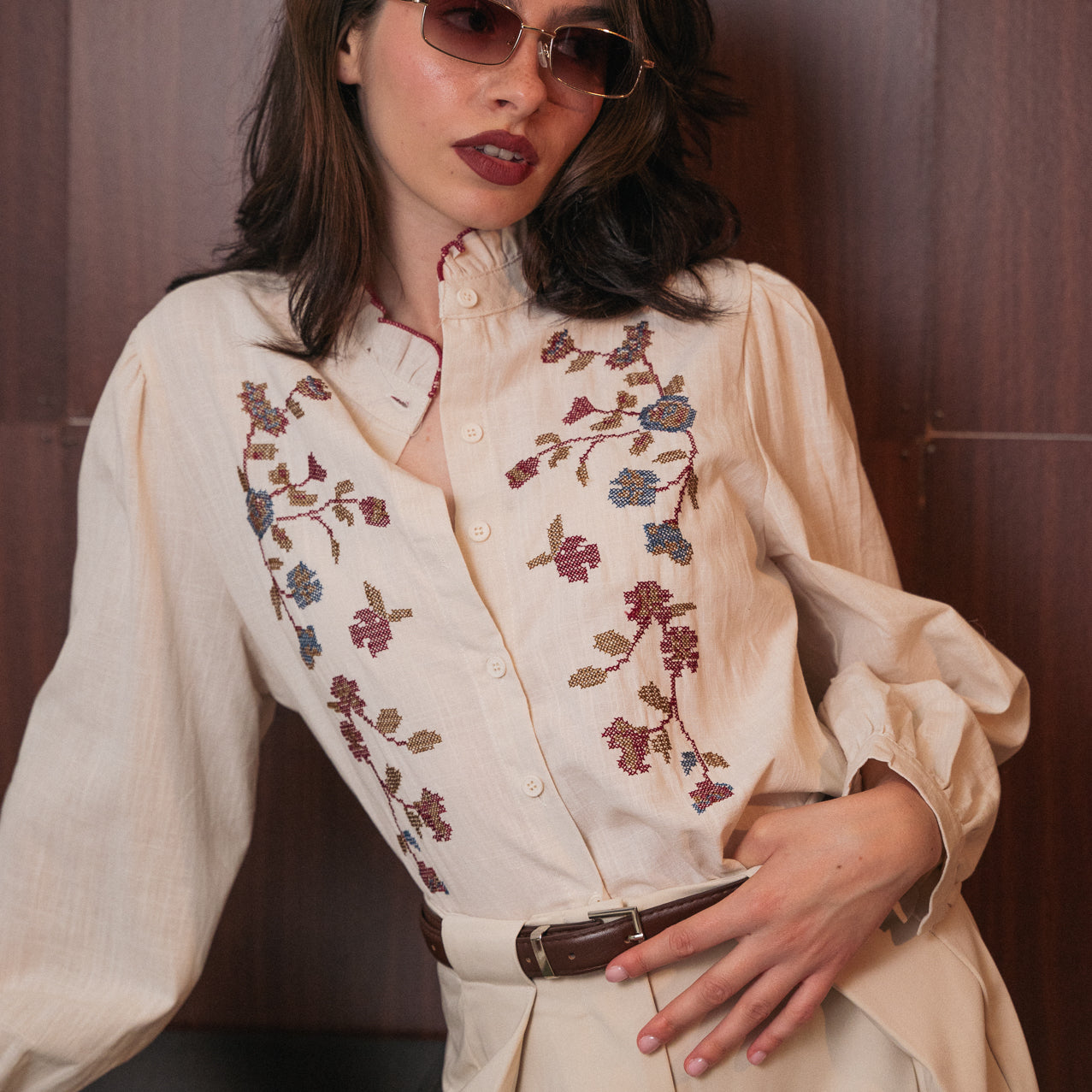 Camicia Lunga Cotone Ricamo Floreale | Stile Vintage e Artigianale