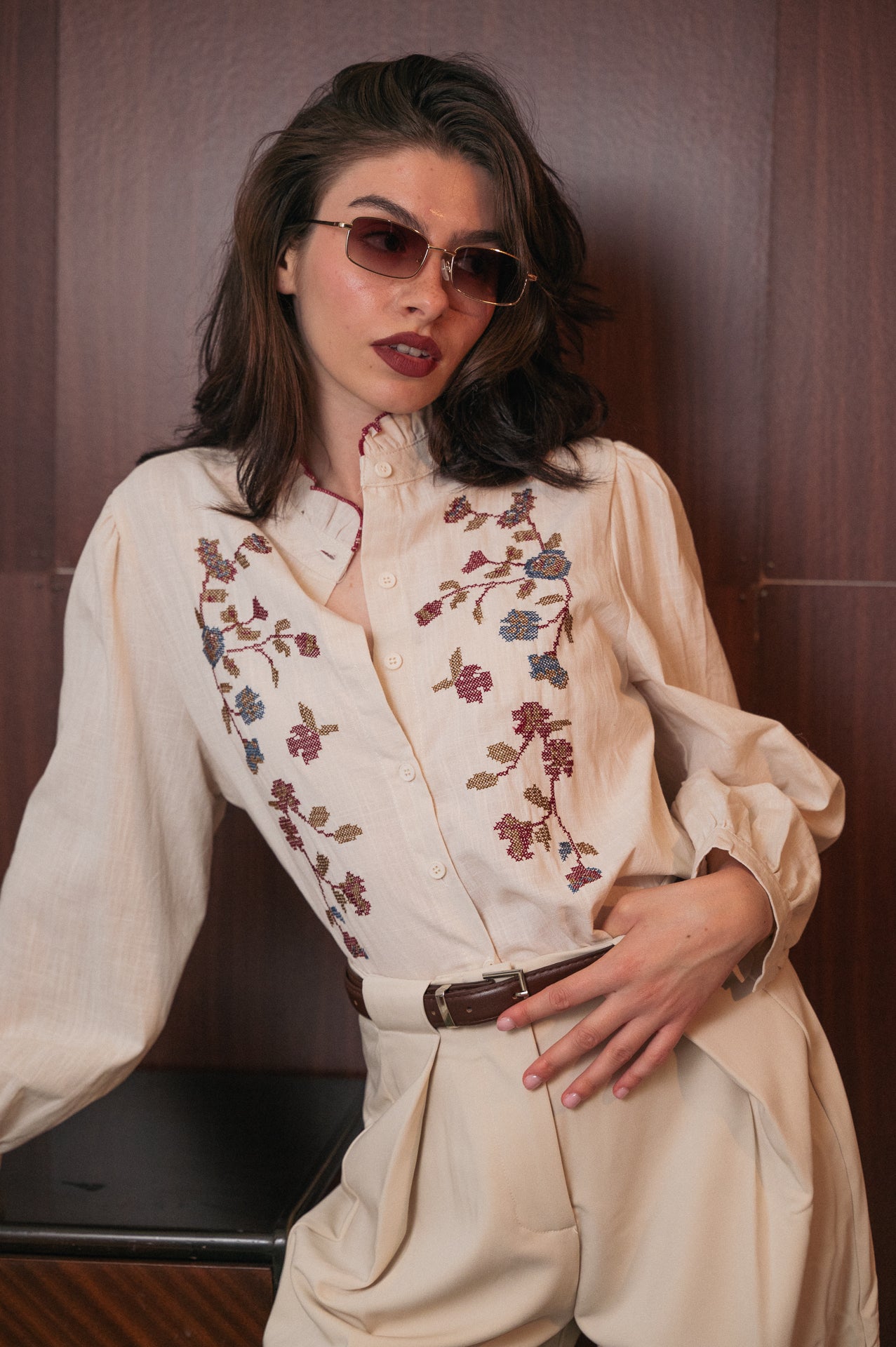 Camicia Lunga Cotone Ricamo Floreale | Stile Vintage e Artigianale