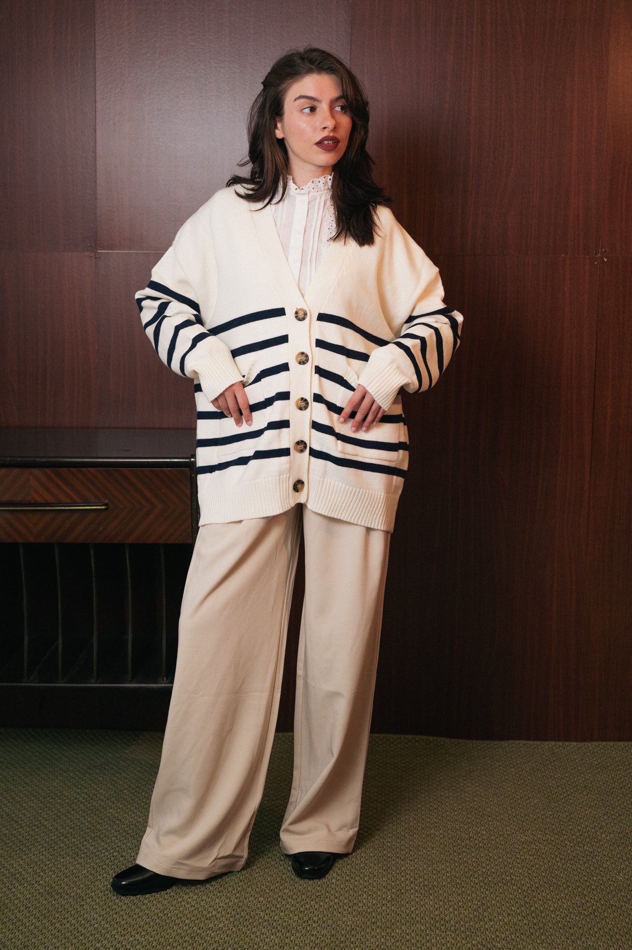 Cardigan beige motivo a righe