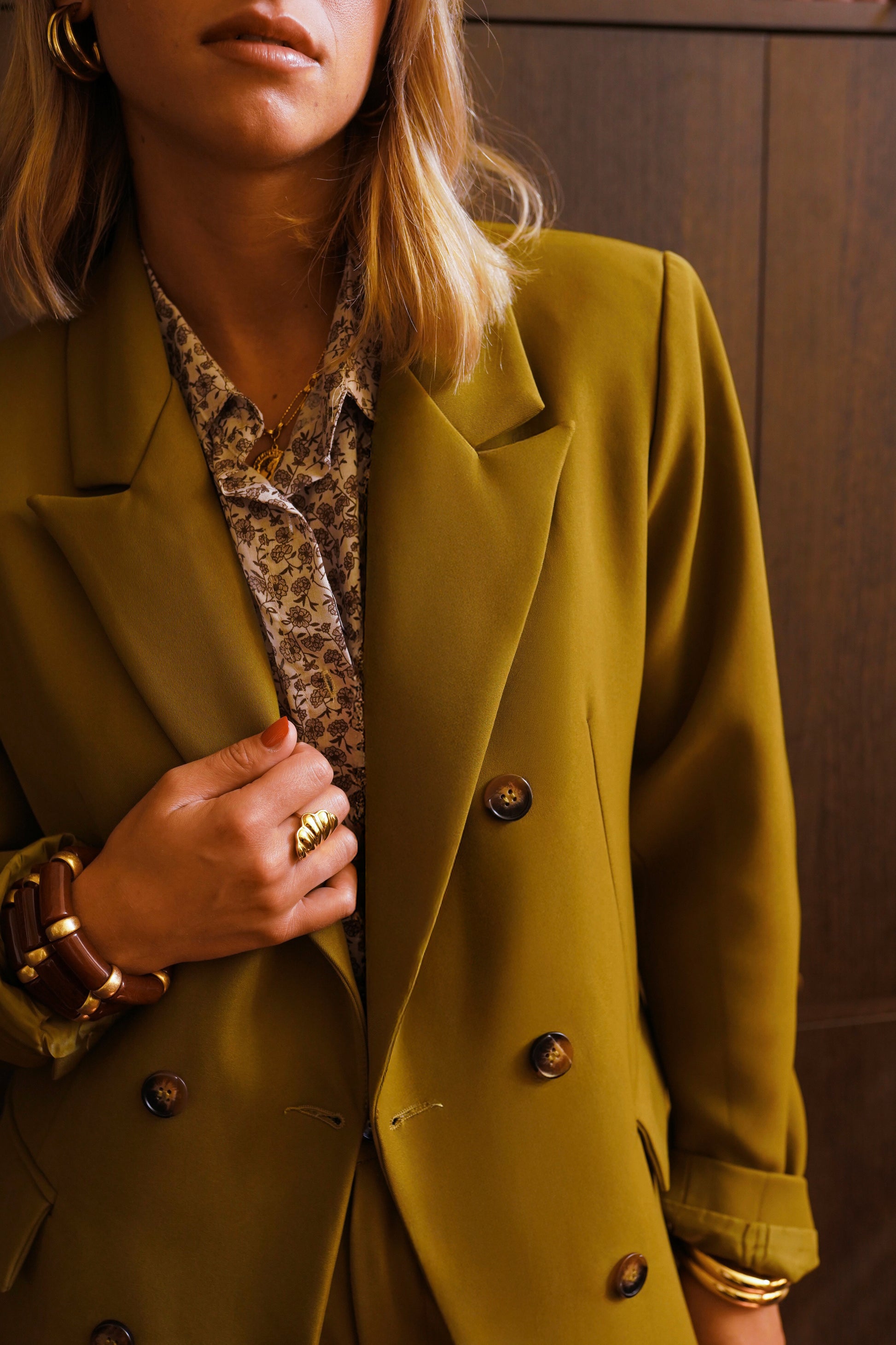 Tailleur Donna Verde Acido: Blazer Doppiopetto + Pantalone Vita Elastica | Look Colore Tendenza