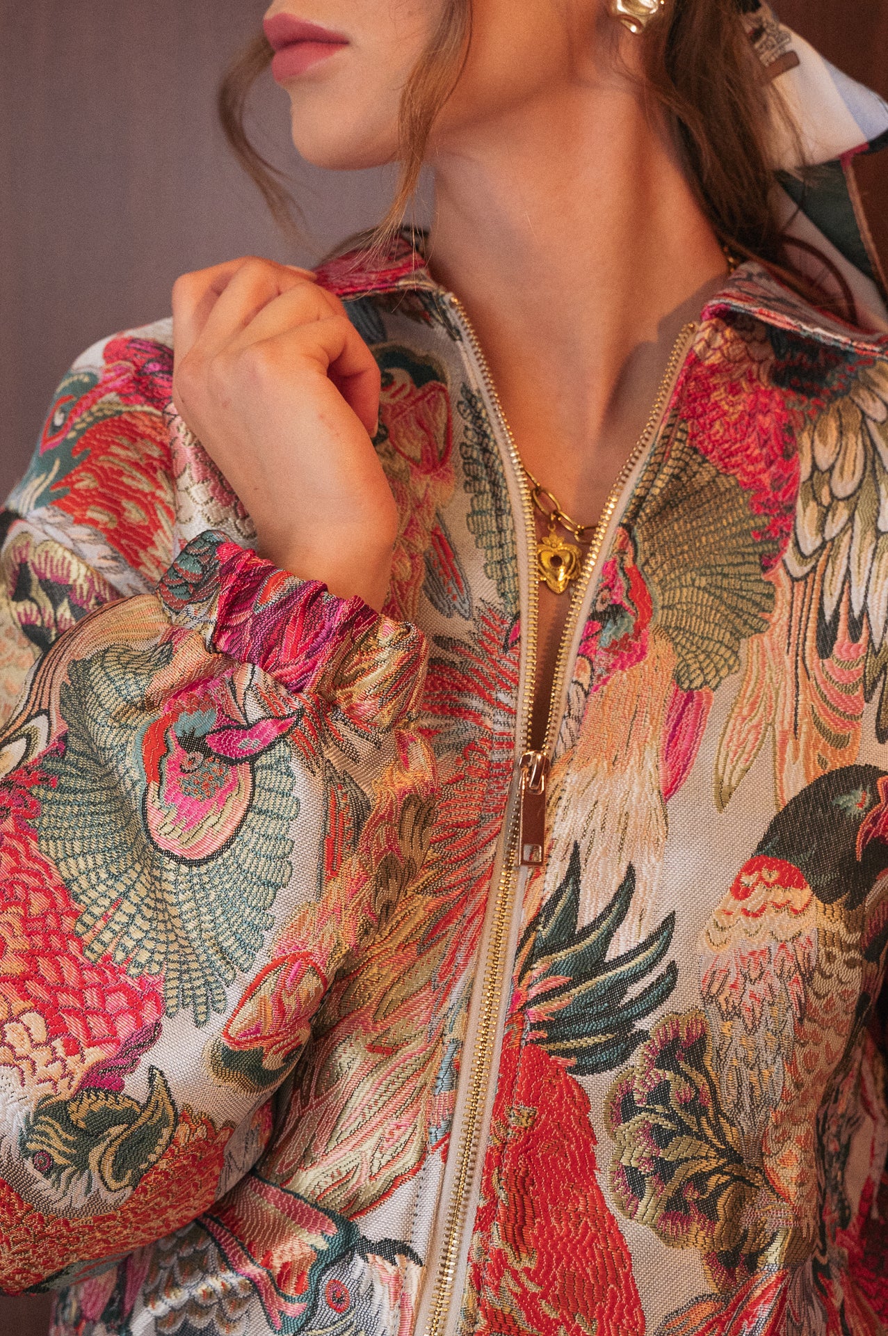 Bomber Jacquard a Fantasia Floreale e Uccelli