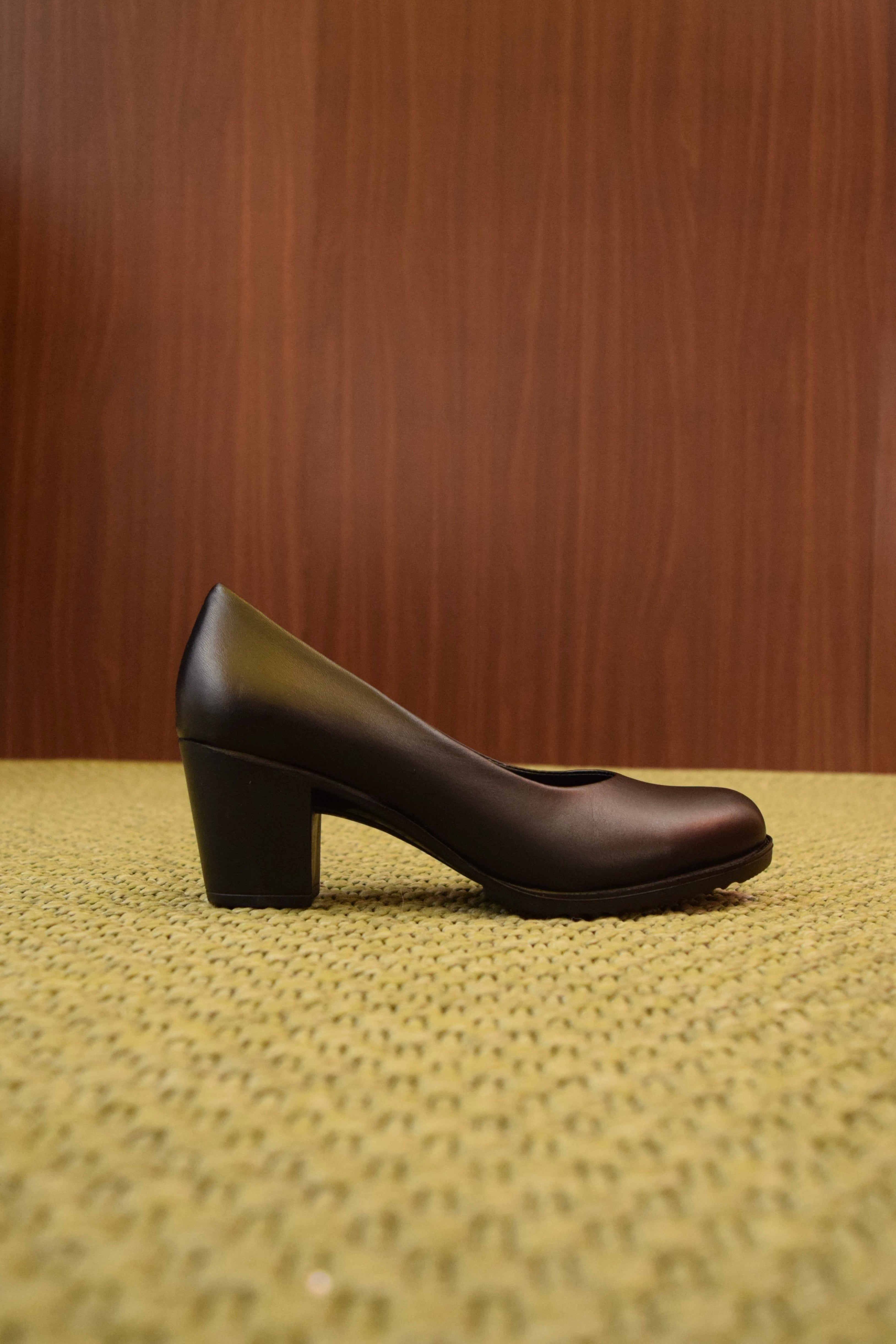 Décolleté Nere Donna in Vera Pelle con Tacco Basso 6 cm | Scarpe Classiche da Ufficio