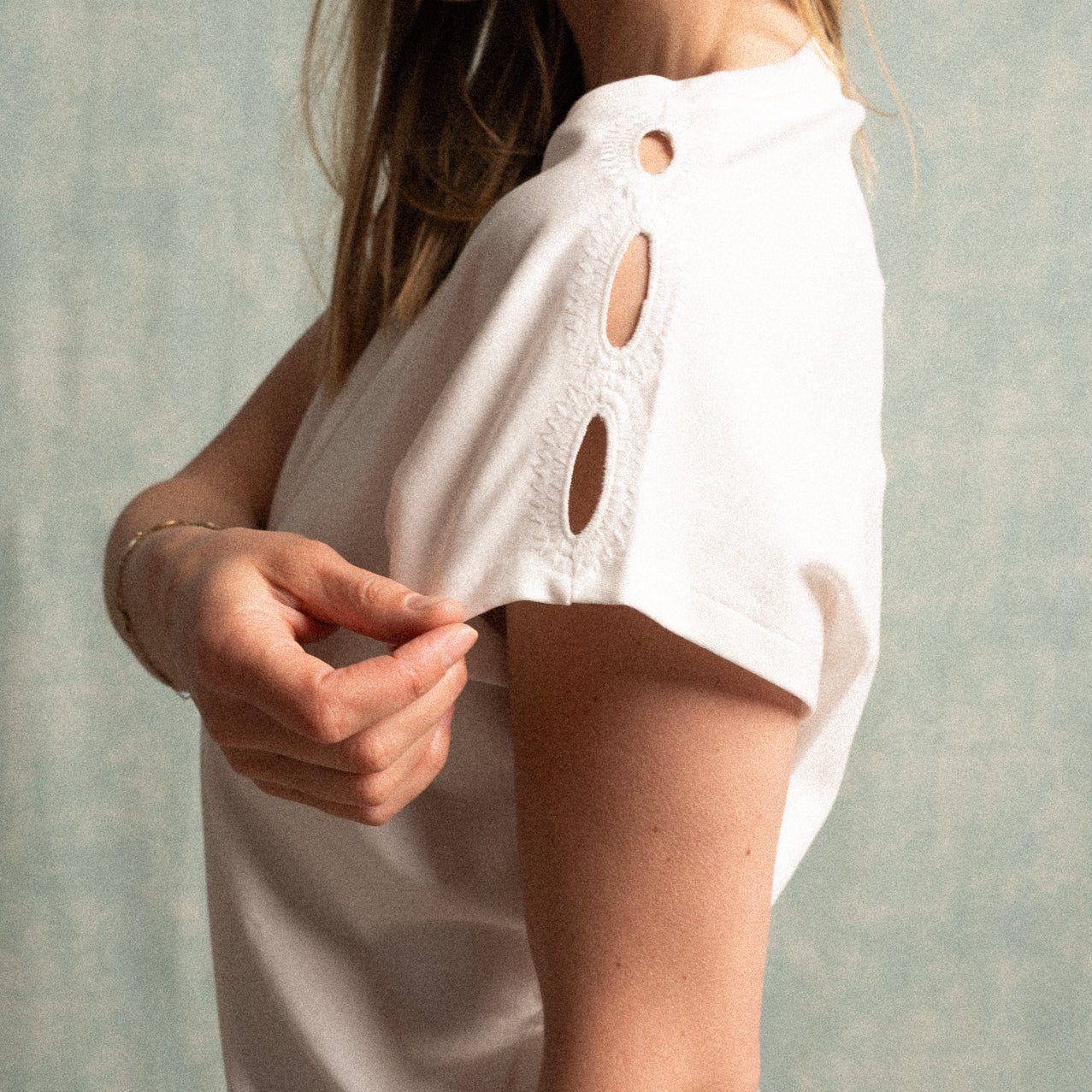 T-shirt Calipso smanicata bianca