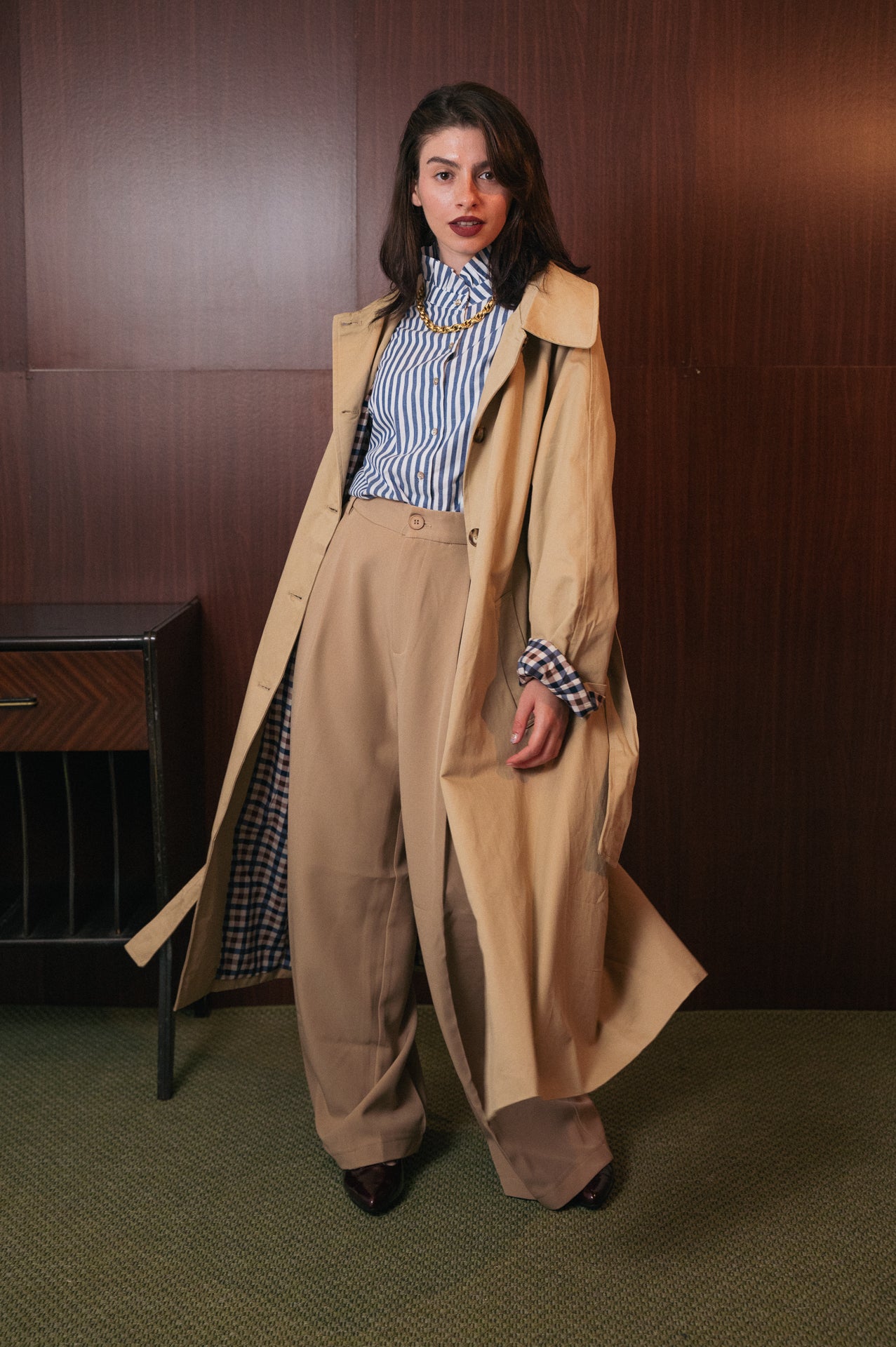 Trench coat beige con velina a quadretti