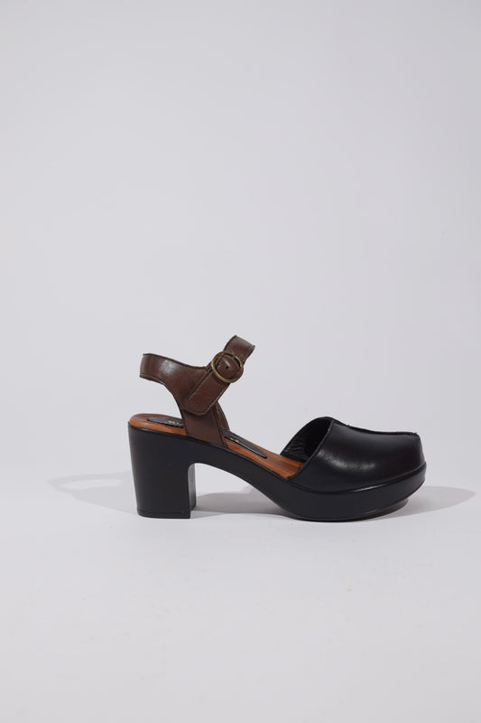 Sandalo in pelle nero con tacco - Unico Officina Di tendenza