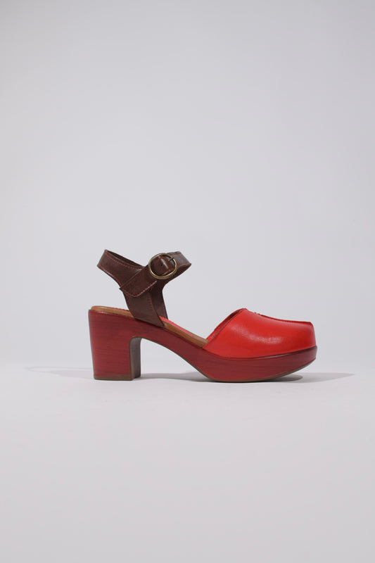 Sandalo in pelle rosso con tacco - Unico Officina Di tendenza