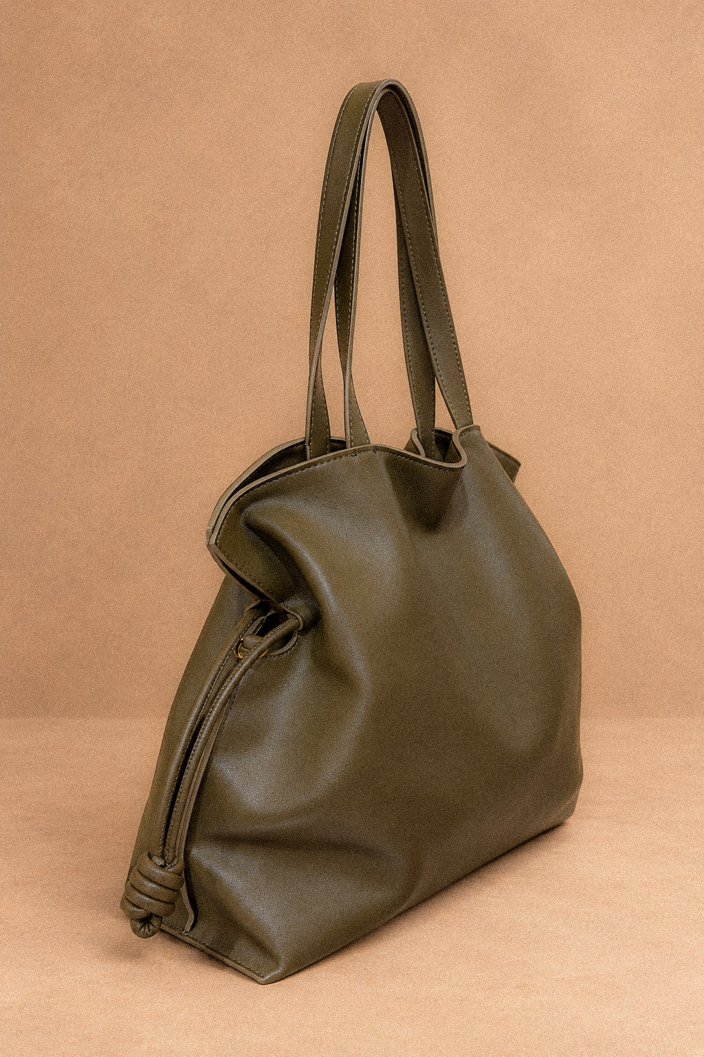 Borsa Tote Donna in Vera Pelle verde oliva con Coulisse Laterali e Tracolla