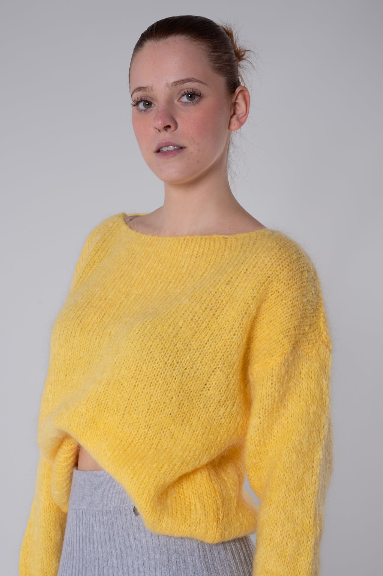 Maglione giallo in lana