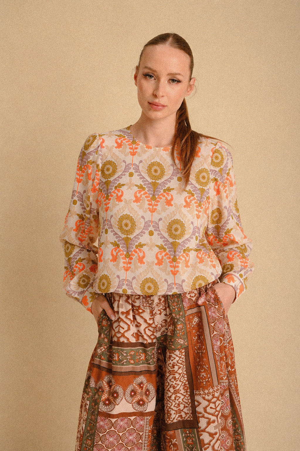 Blusa Fiori d’Ambra Ricamata in 100% Cotone