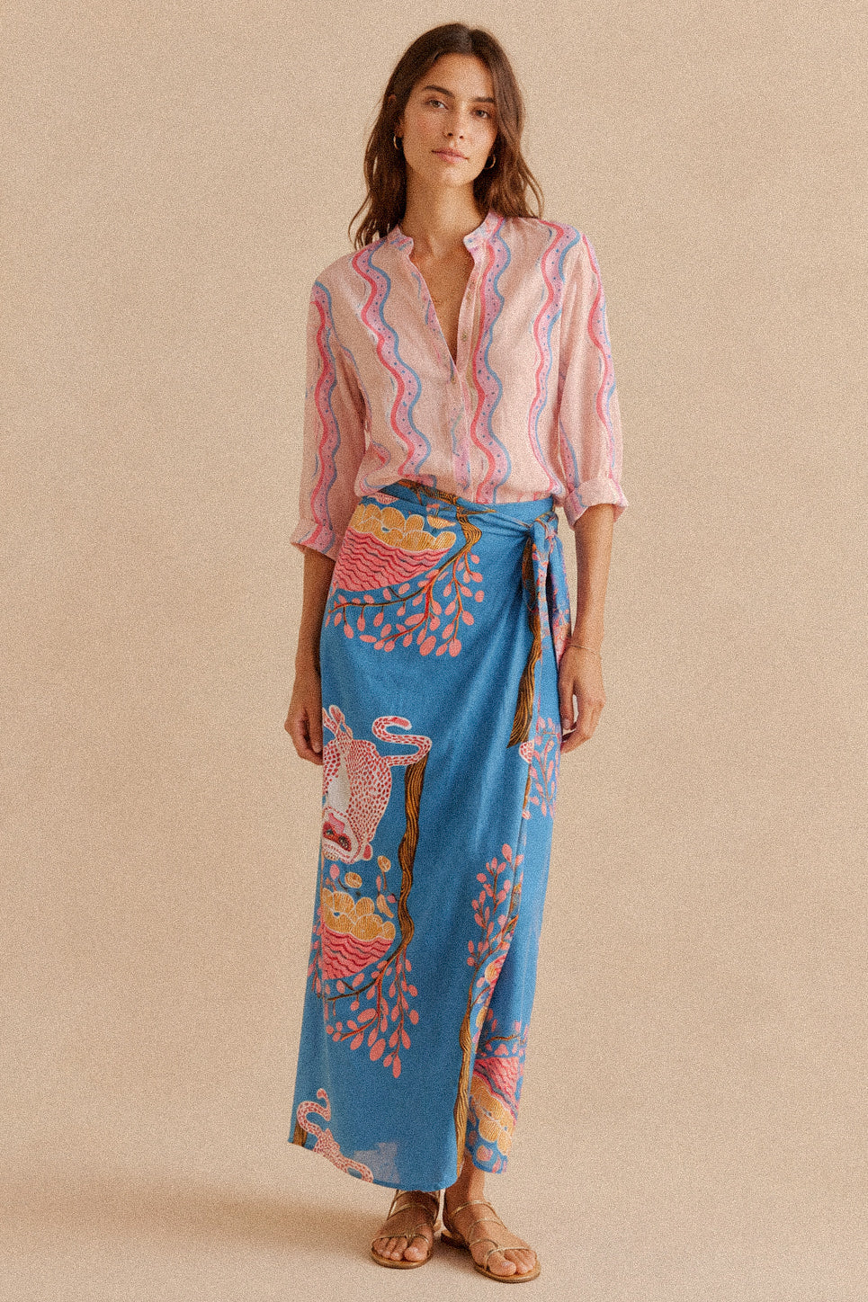 Box Outfit Monkey Rose – Camicia Coreana & Gonna Portafoglio Lunga