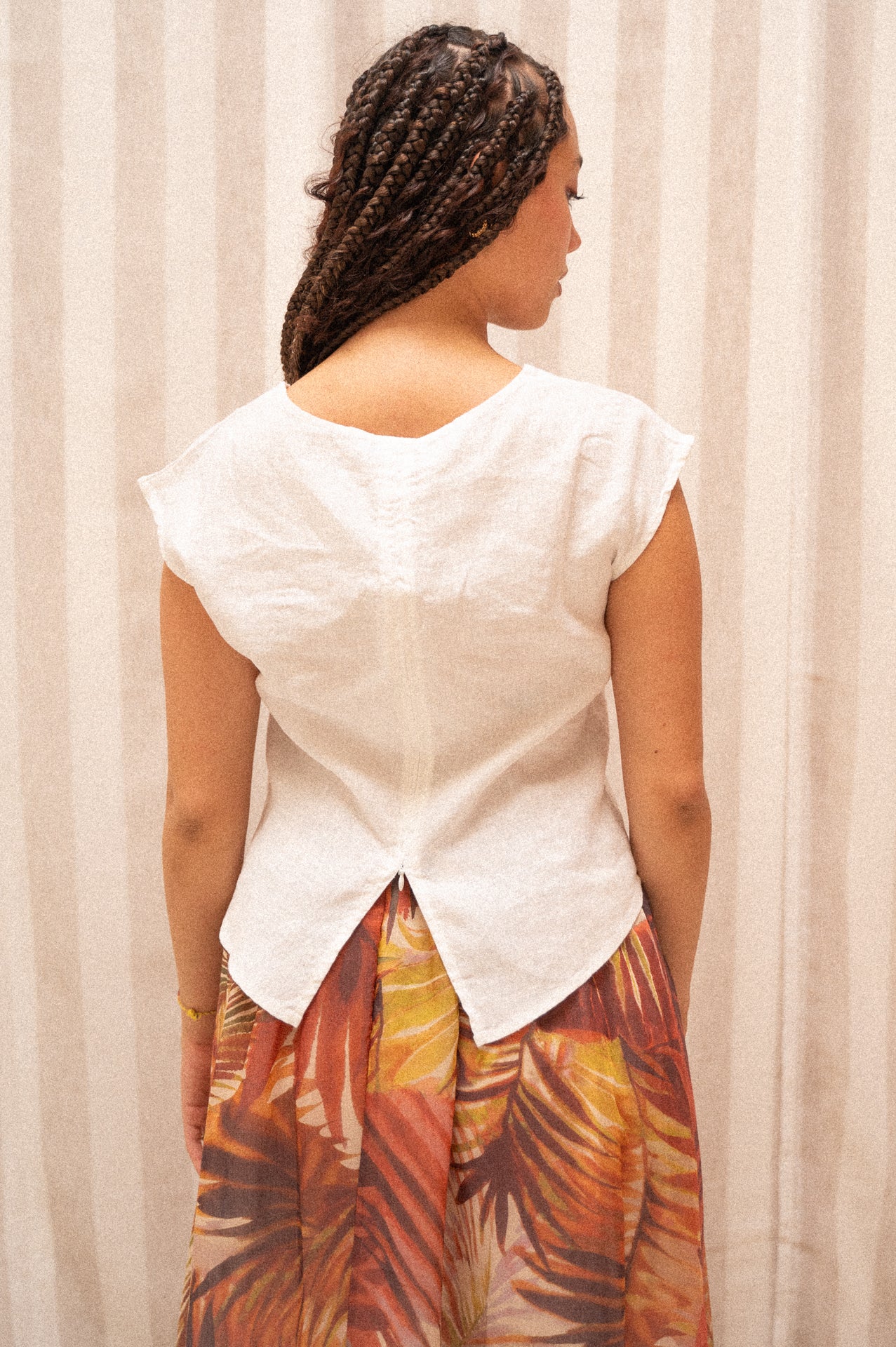 Top bianco in lino