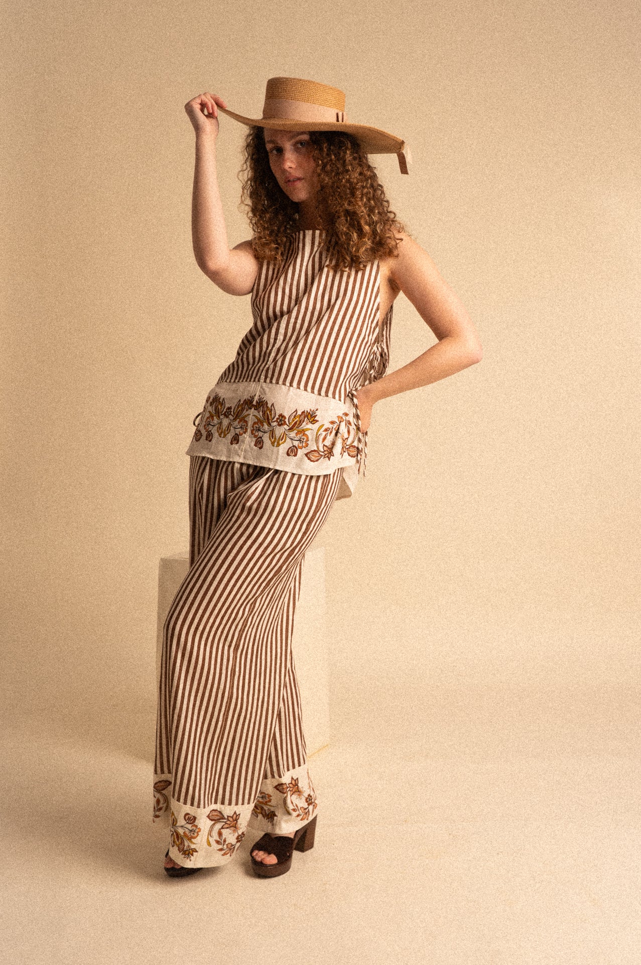 Pantalone Palazzo Donna a Righe in Lino e Viscosa con Elastico in Vita e Tasche