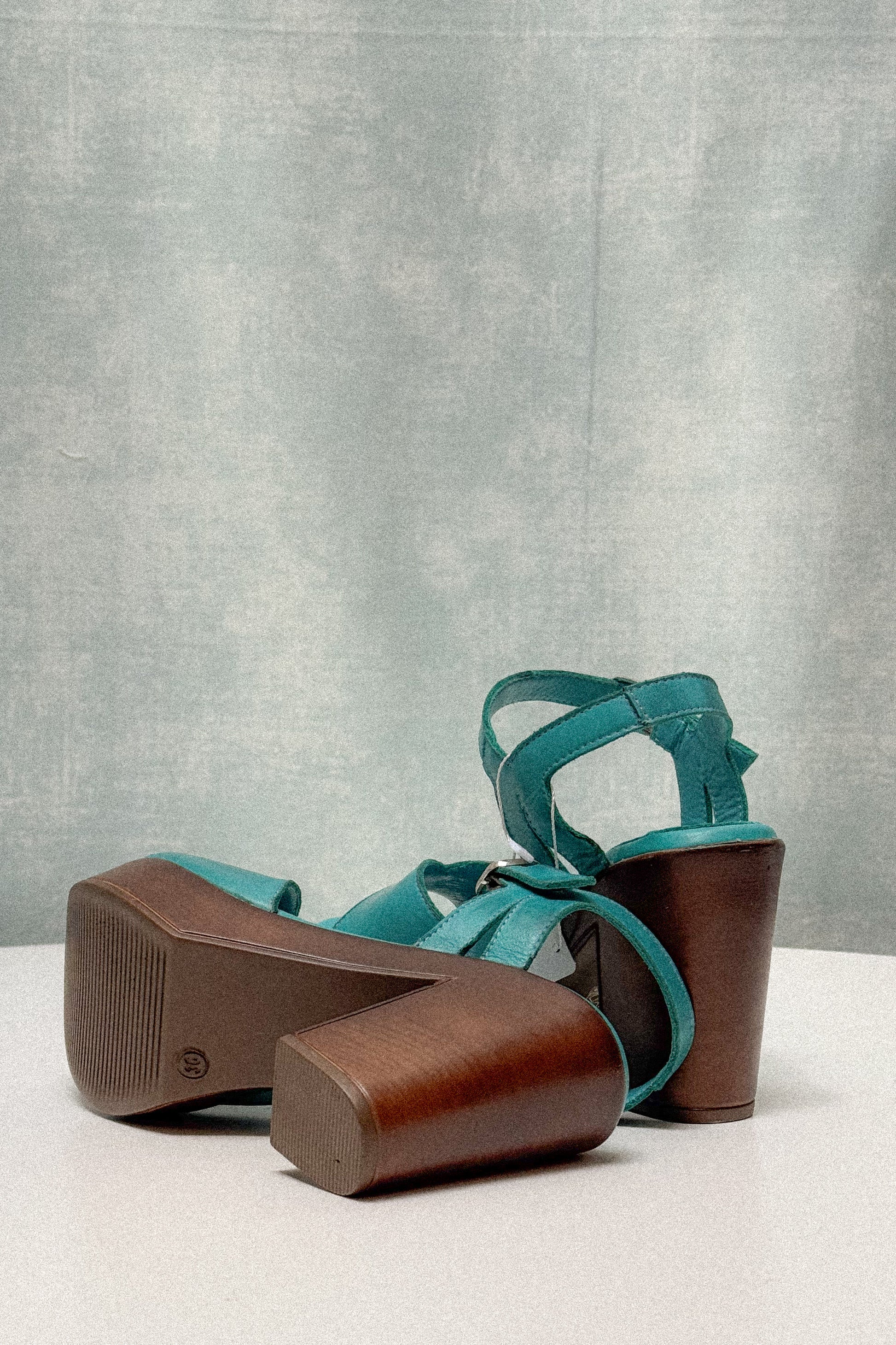 Sandalo Sofy turchese in pelle