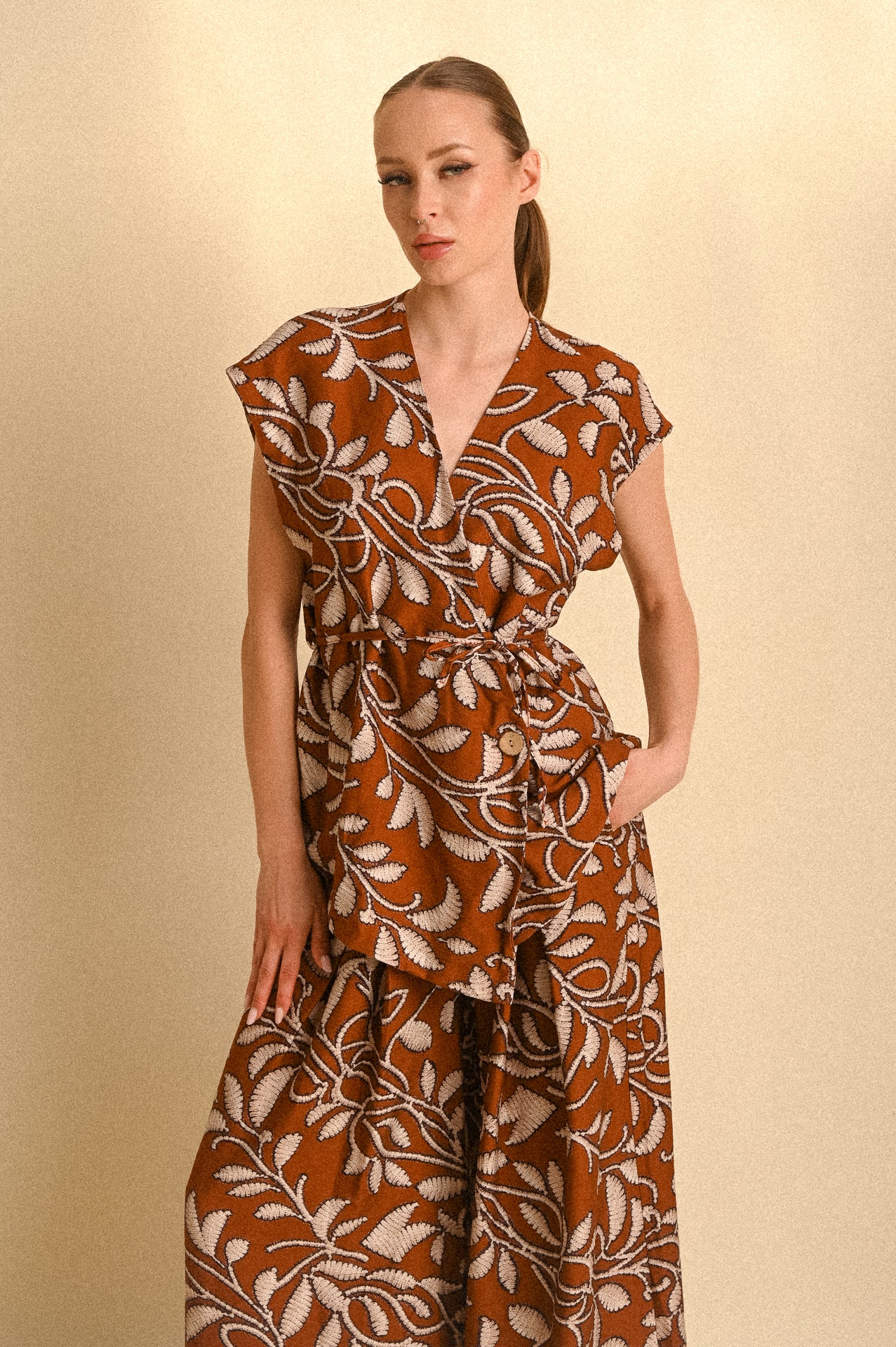 Set Andora mattone Fantasia – Completo con Top Portafoglio e Pantalone Palazzo (Copia)