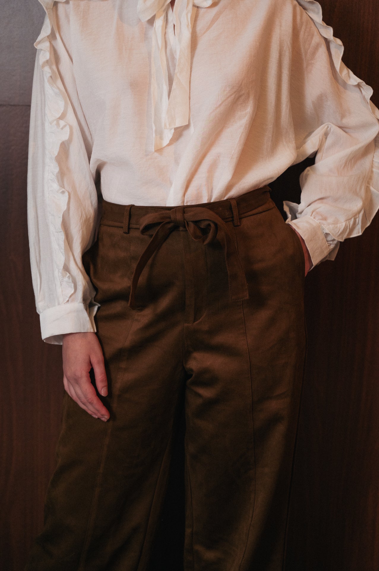 Pantaloni palazzo Donna Finta Suede Marrone | Vita Alta con Cintura |