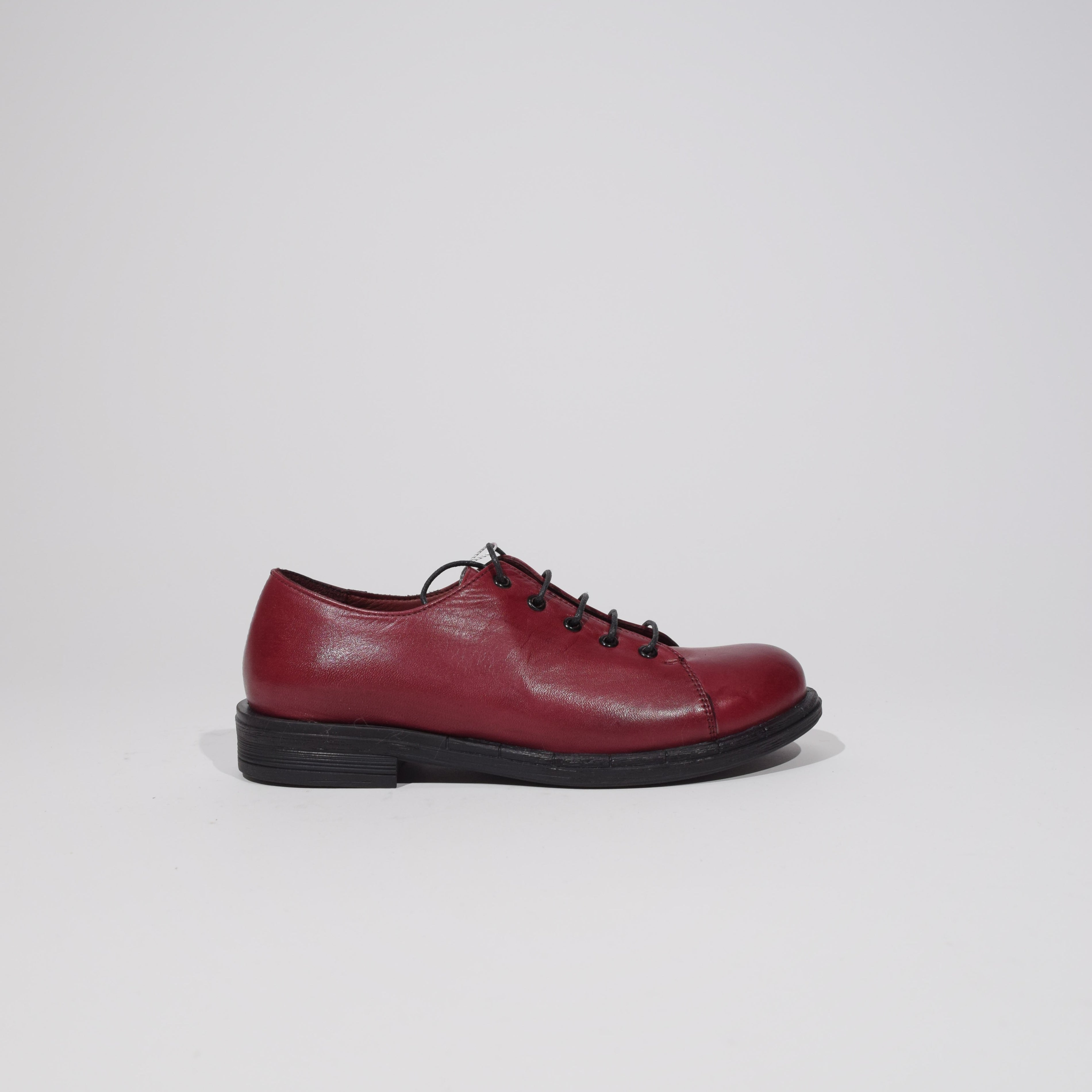 Mocassino stringato in pelle bordeaux 