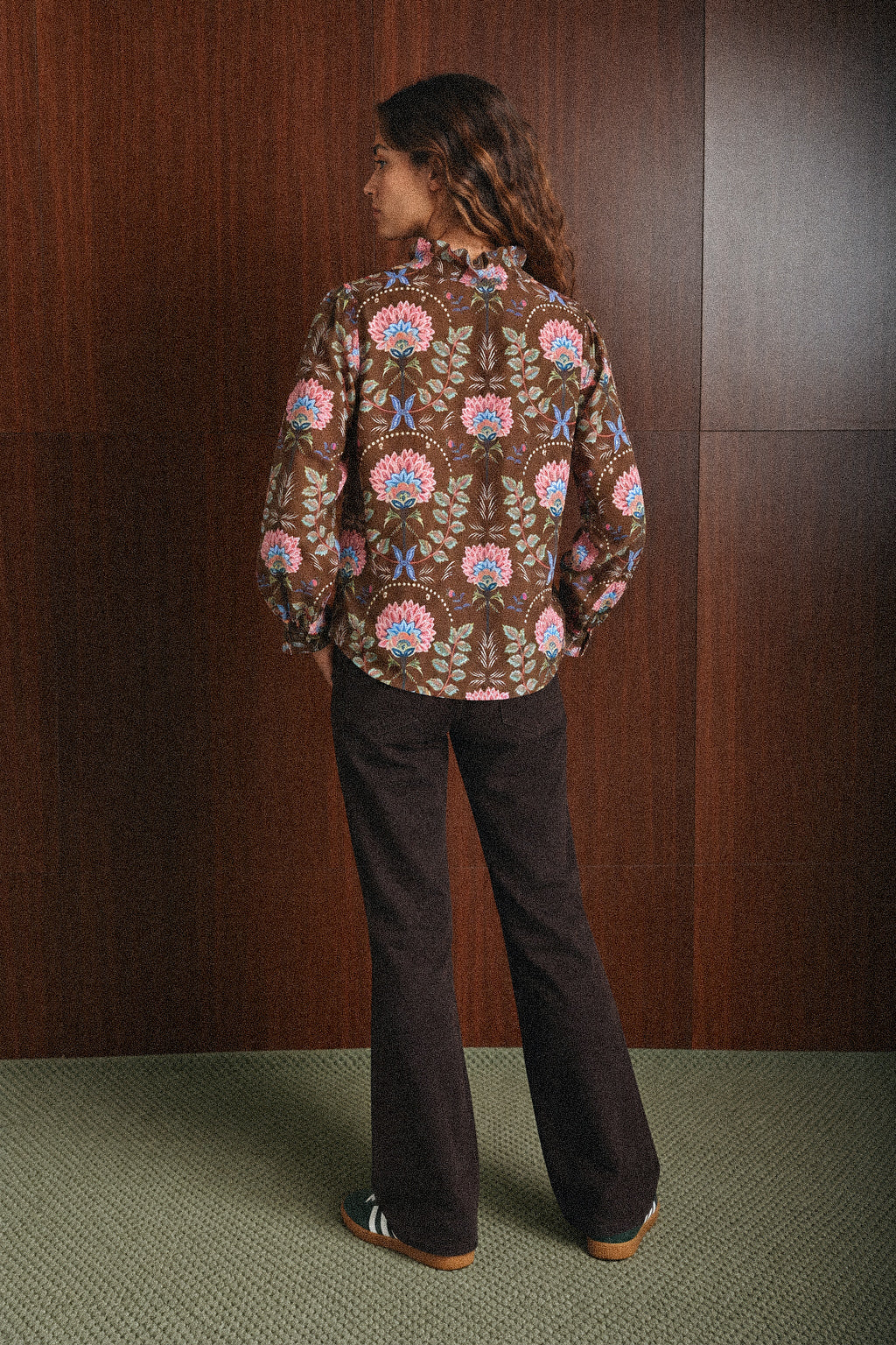 Camicia donna Amelia fantasia floreale folk e colletto arricciato