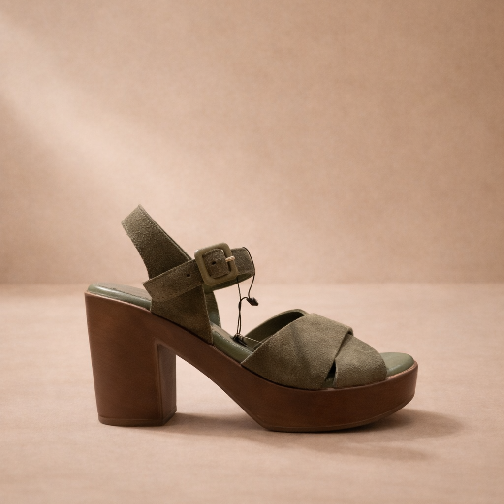 Sandalo in Pelle verde con Tacco Largo e Plateau