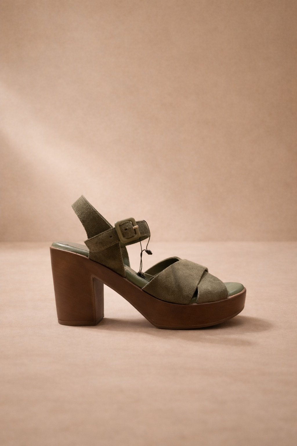 Sandalo in Pelle verde con Tacco Largo e Plateau
