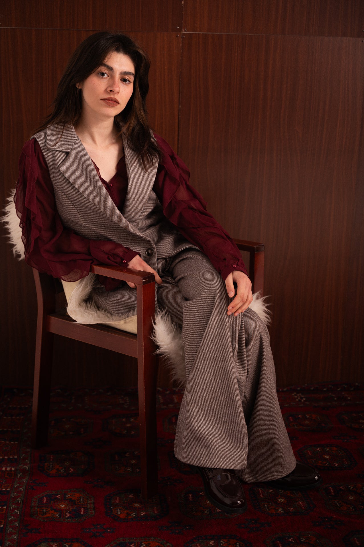 Set Gilet e Pantalone a Righe Tortora con Cintura