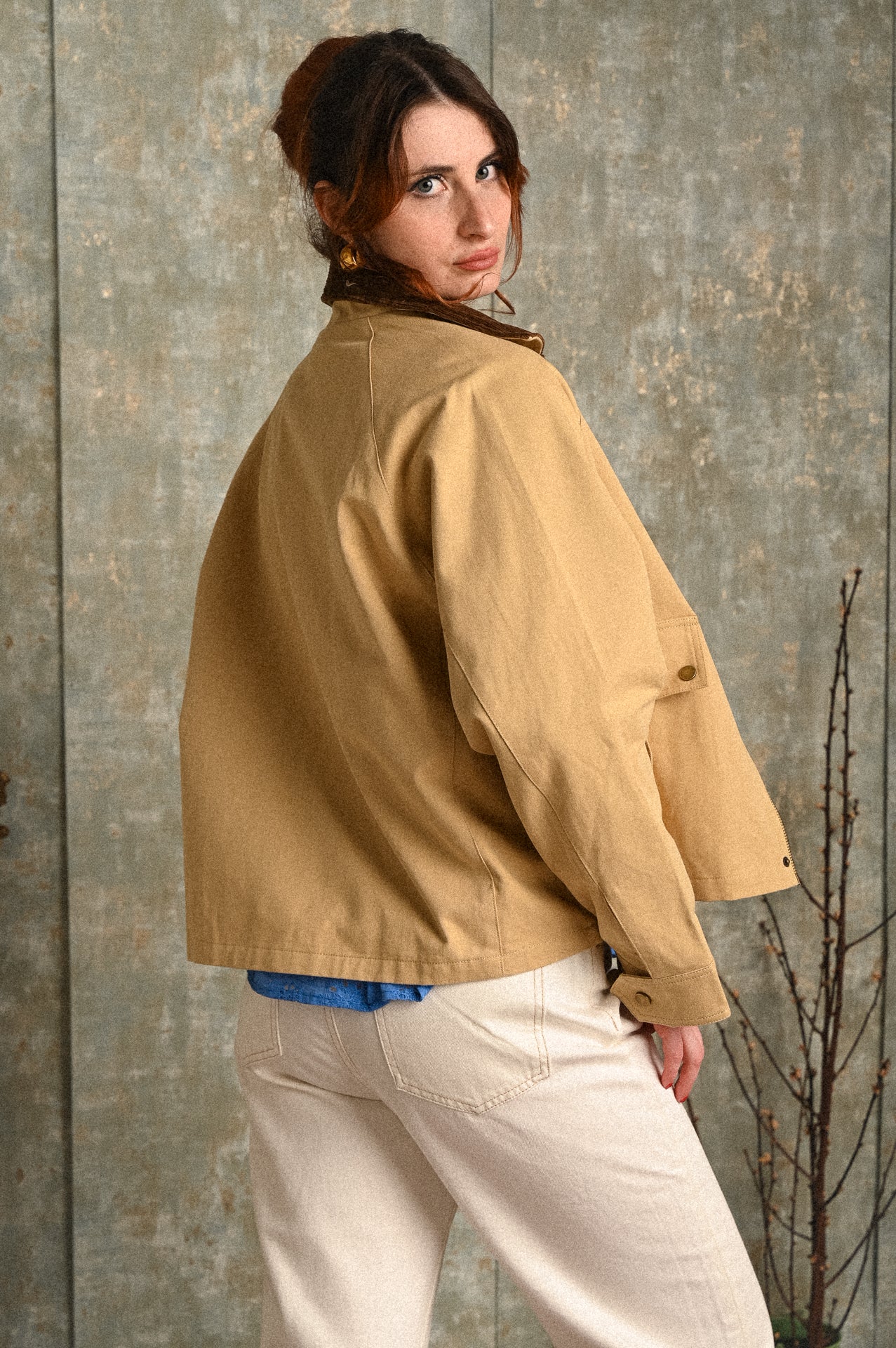 Giacca Petunia donna in cotone e colletto a contrasto – modello field jacket beige
