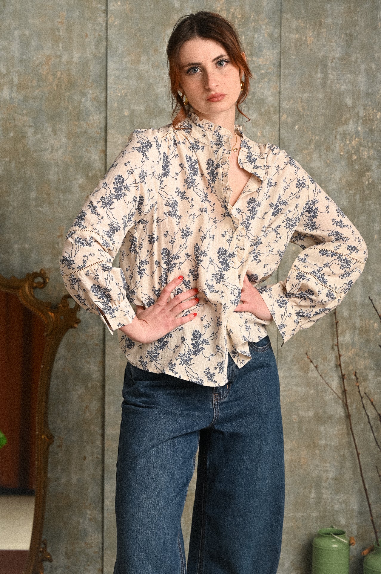 Camicia Ranuncolo in cotone 100% con stampa floreale e lavorazione leggera