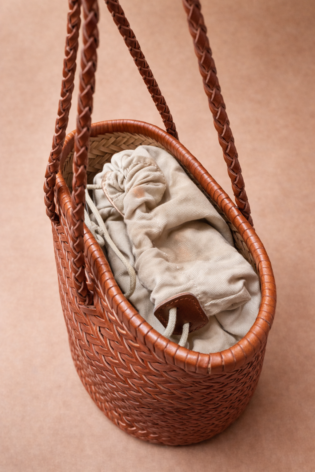 Woven Bag in vera pelle intrecciata a mano – Made in Italy | Colore cuoio